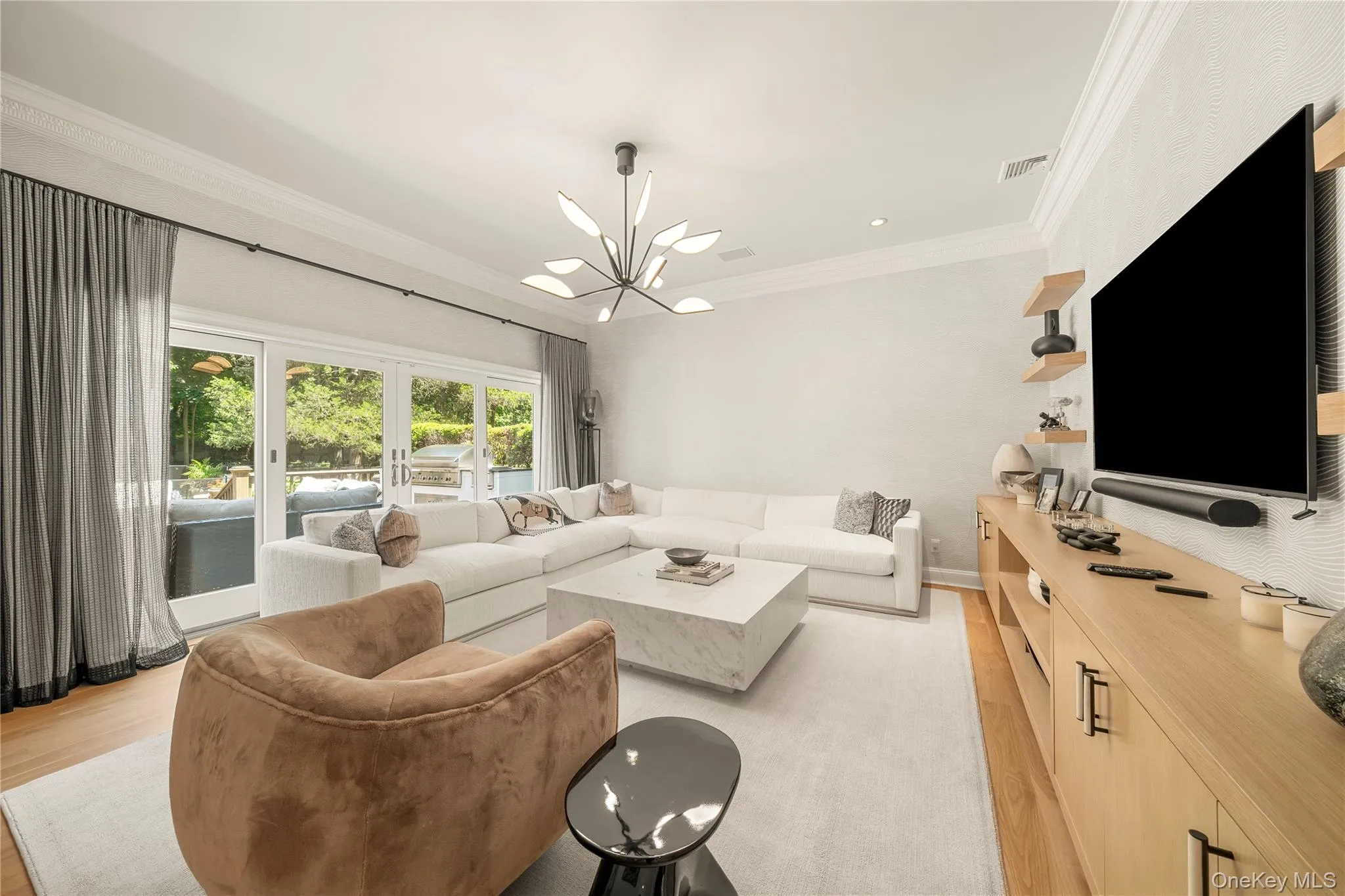 5 Hemlock Drive, Oyster Bay, NY, 5 Bedrooms Bedrooms, 12 Rooms Rooms,4 BathroomsBathrooms,Residential,For Rent,Hemlock,0,KEY1016352 5 Hemlock Drive, Oyster Bay, NY, 5 Bedrooms Bedrooms, 12 Rooms Rooms,4 BathroomsBathrooms,Residential,For Rent,Hemlock,0,KEY1016352