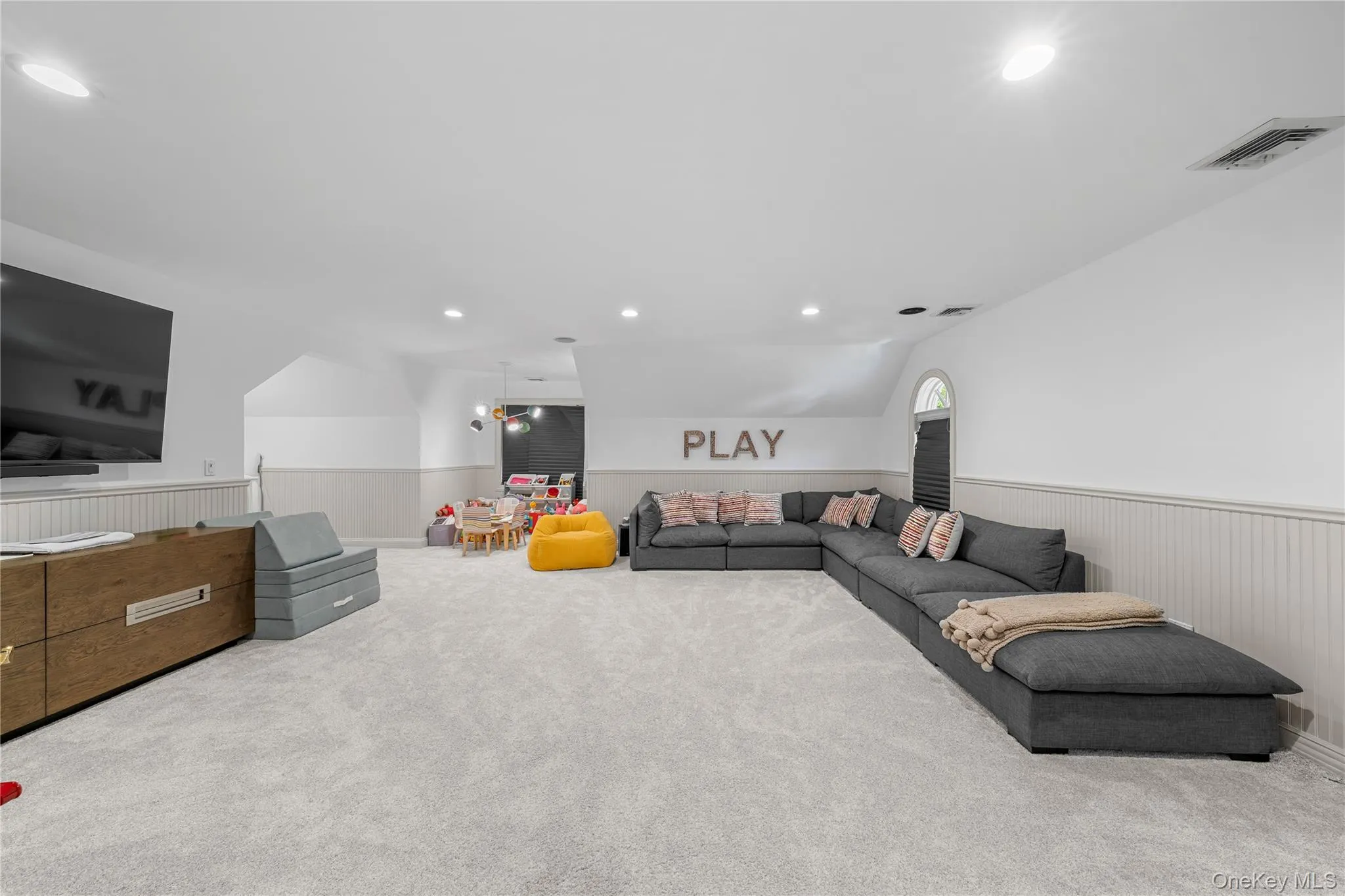 5 Hemlock Drive, Oyster Bay, NY, 5 Bedrooms Bedrooms, 12 Rooms Rooms,4 BathroomsBathrooms,Residential,For Rent,Hemlock,0,KEY1016352 5 Hemlock Drive, Oyster Bay, NY, 5 Bedrooms Bedrooms, 12 Rooms Rooms,4 BathroomsBathrooms,Residential,For Rent,Hemlock,0,KEY1016352