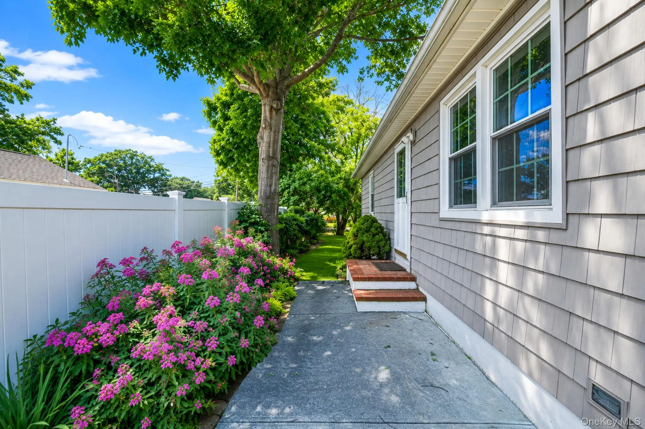 14 Pinelawn Avenue, Brookhaven, NY, 2 Bedrooms Bedrooms, 7 Rooms Rooms,1 BathroomBathrooms,Residential,For Rent,Pinelawn,0,1016357 14 Pinelawn Avenue, Brookhaven, NY, 2 Bedrooms Bedrooms, 7 Rooms Rooms,1 BathroomBathrooms,Residential,For Rent,Pinelawn,0,1016357
