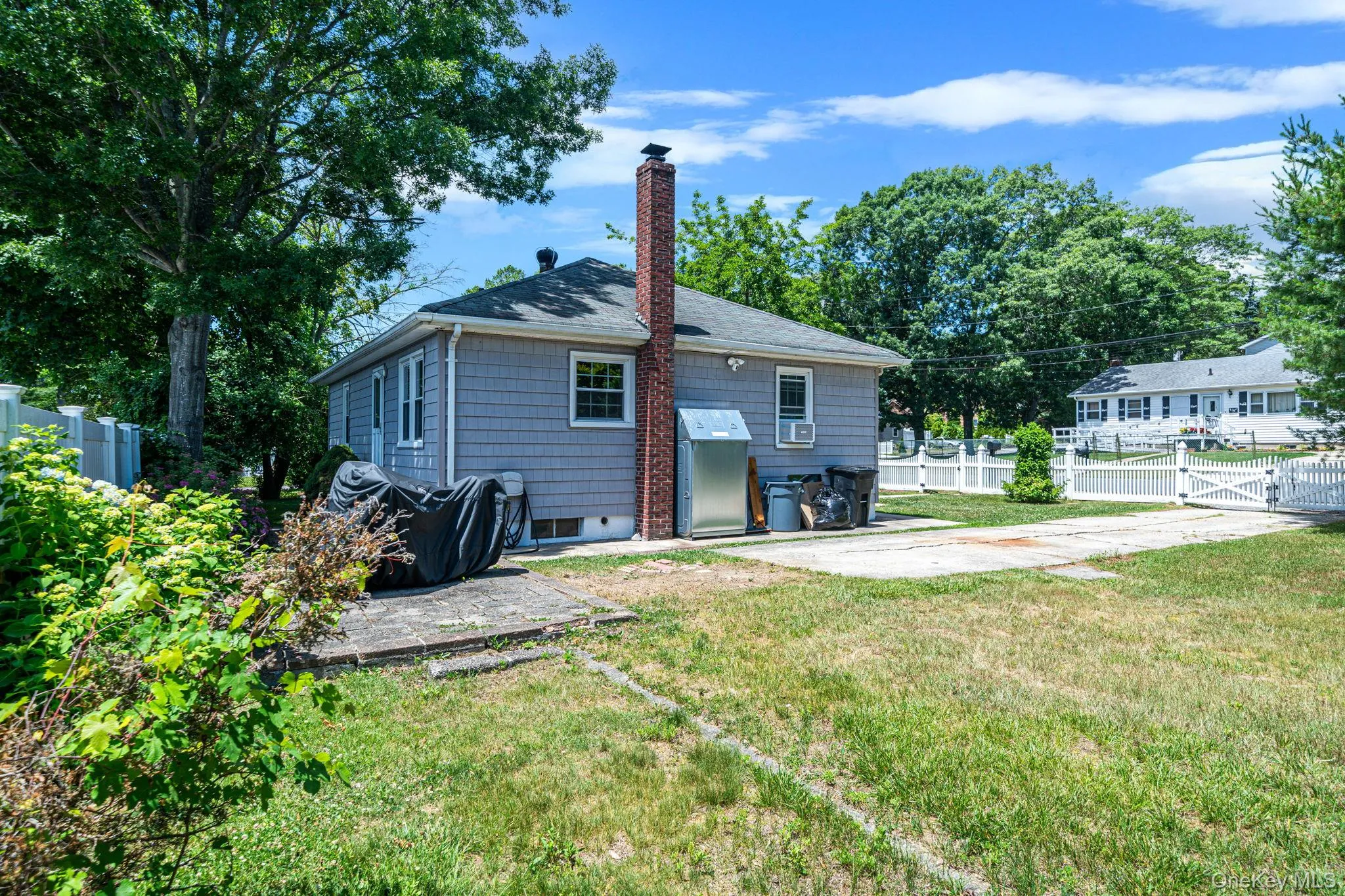 14 Pinelawn Avenue, Brookhaven, NY, 2 Bedrooms Bedrooms, 7 Rooms Rooms,1 BathroomBathrooms,Residential,For Rent,Pinelawn,0,1016357 14 Pinelawn Avenue, Brookhaven, NY, 2 Bedrooms Bedrooms, 7 Rooms Rooms,1 BathroomBathrooms,Residential,For Rent,Pinelawn,0,1016357