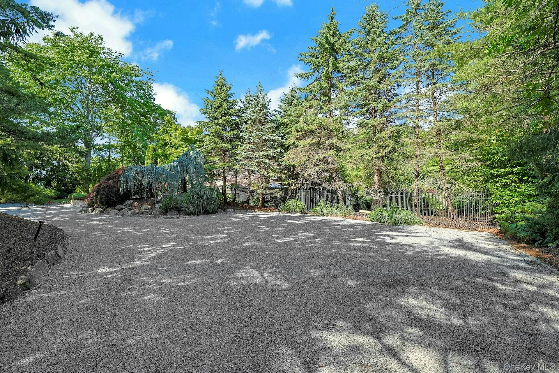41 Murray Hill Road, Scarsdale, NY, 5 Bedrooms Bedrooms, 11 Rooms Rooms,6 BathroomsBathrooms,Residential,For Rent,Murray Hill,0,1016358 41 Murray Hill Road, Scarsdale, NY, 5 Bedrooms Bedrooms, 11 Rooms Rooms,6 BathroomsBathrooms,Residential,For Rent,Murray Hill,0,1016358