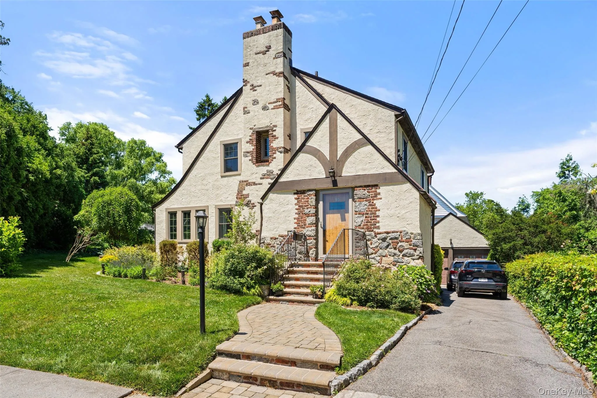 10 Cambridge Court, Mamaroneck, NY, 3 Bedrooms Bedrooms, 10 Rooms Rooms,2 BathroomsBathrooms,Residential,For Rent,Cambridge,0,KEY1016359 10 Cambridge Court, Mamaroneck, NY, 3 Bedrooms Bedrooms, 10 Rooms Rooms,2 BathroomsBathrooms,Residential,For Rent,Cambridge,0,KEY1016359