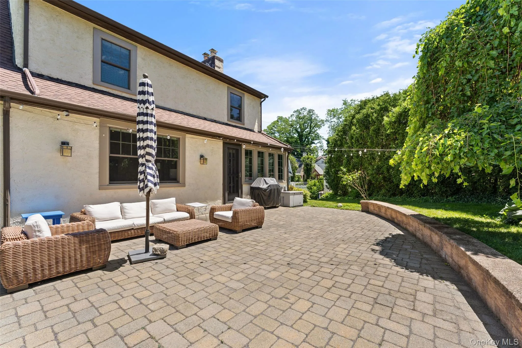 10 Cambridge Court, Mamaroneck, NY, 3 Bedrooms Bedrooms, 10 Rooms Rooms,2 BathroomsBathrooms,Residential,For Rent,Cambridge,0,KEY1016359 10 Cambridge Court, Mamaroneck, NY, 3 Bedrooms Bedrooms, 10 Rooms Rooms,2 BathroomsBathrooms,Residential,For Rent,Cambridge,0,KEY1016359
