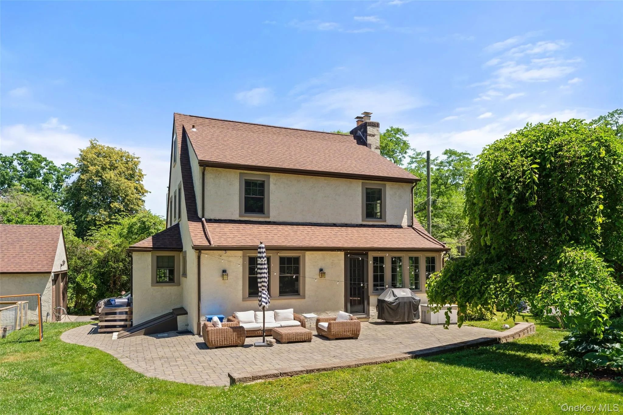 10 Cambridge Court, Mamaroneck, NY, 3 Bedrooms Bedrooms, 10 Rooms Rooms,2 BathroomsBathrooms,Residential,For Rent,Cambridge,0,KEY1016359 10 Cambridge Court, Mamaroneck, NY, 3 Bedrooms Bedrooms, 10 Rooms Rooms,2 BathroomsBathrooms,Residential,For Rent,Cambridge,0,KEY1016359