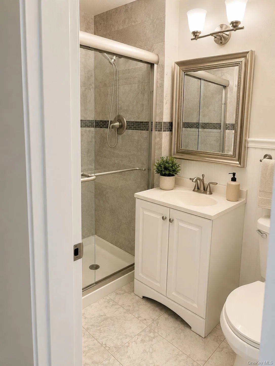 30 Cole Avenue, Ramapo, NY, 2 Bedrooms Bedrooms, 6 Rooms Rooms,2 BathroomsBathrooms,Residential Lease,For Rent,Cole,0,1016362 30 Cole Avenue, Ramapo, NY, 2 Bedrooms Bedrooms, 6 Rooms Rooms,2 BathroomsBathrooms,Residential Lease,For Rent,Cole,0,1016362