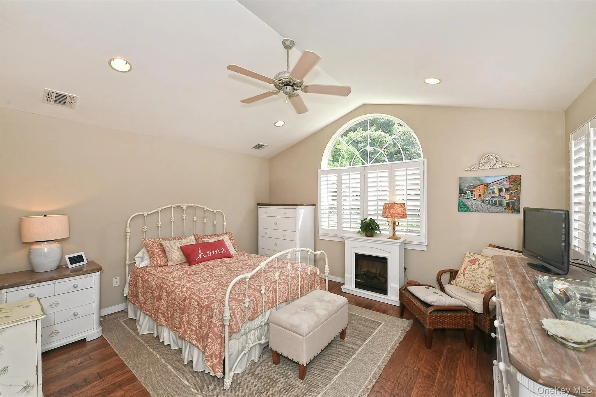 102 Winged Foot Way, Riverhead, NY, 2 Bedrooms Bedrooms, 6 Rooms Rooms,2 BathroomsBathrooms,Residential,For Rent,Winged Foot,0,KEY1016365 102 Winged Foot Way, Riverhead, NY, 2 Bedrooms Bedrooms, 6 Rooms Rooms,2 BathroomsBathrooms,Residential,For Rent,Winged Foot,0,KEY1016365