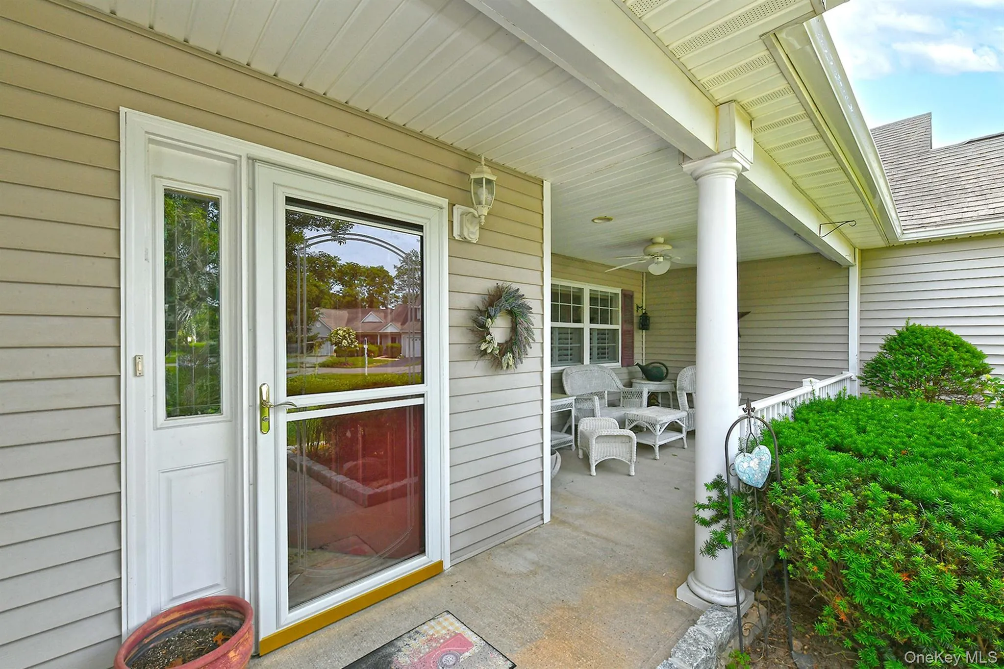 102 Winged Foot Way, Riverhead, NY, 2 Bedrooms Bedrooms, 6 Rooms Rooms,2 BathroomsBathrooms,Residential,For Rent,Winged Foot,0,KEY1016365 102 Winged Foot Way, Riverhead, NY, 2 Bedrooms Bedrooms, 6 Rooms Rooms,2 BathroomsBathrooms,Residential,For Rent,Winged Foot,0,KEY1016365