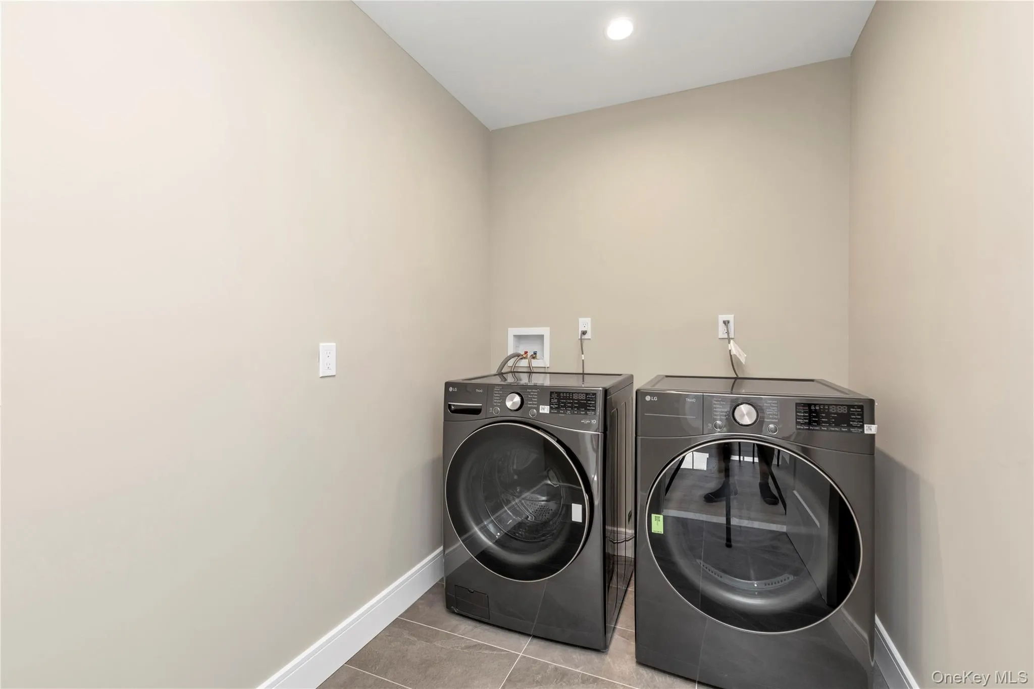 23 Garden Circle, Oyster Bay, NY, 5 Bedrooms Bedrooms, 9 Rooms Rooms,4 BathroomsBathrooms,Residential,For Rent,Garden,0,1016366 23 Garden Circle, Oyster Bay, NY, 5 Bedrooms Bedrooms, 9 Rooms Rooms,4 BathroomsBathrooms,Residential,For Rent,Garden,0,1016366