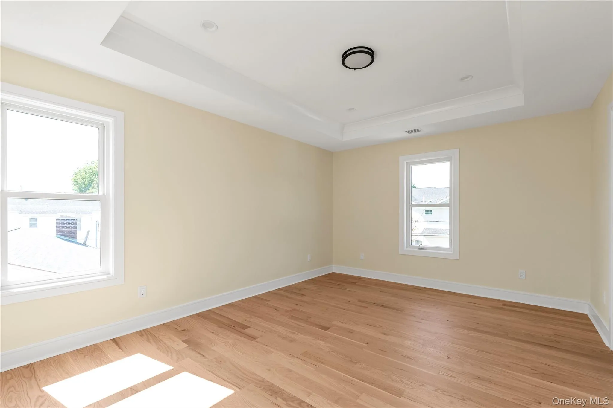 23 Garden Circle, Oyster Bay, NY, 5 Bedrooms Bedrooms, 9 Rooms Rooms,4 BathroomsBathrooms,Residential,For Rent,Garden,0,1016366 23 Garden Circle, Oyster Bay, NY, 5 Bedrooms Bedrooms, 9 Rooms Rooms,4 BathroomsBathrooms,Residential,For Rent,Garden,0,1016366