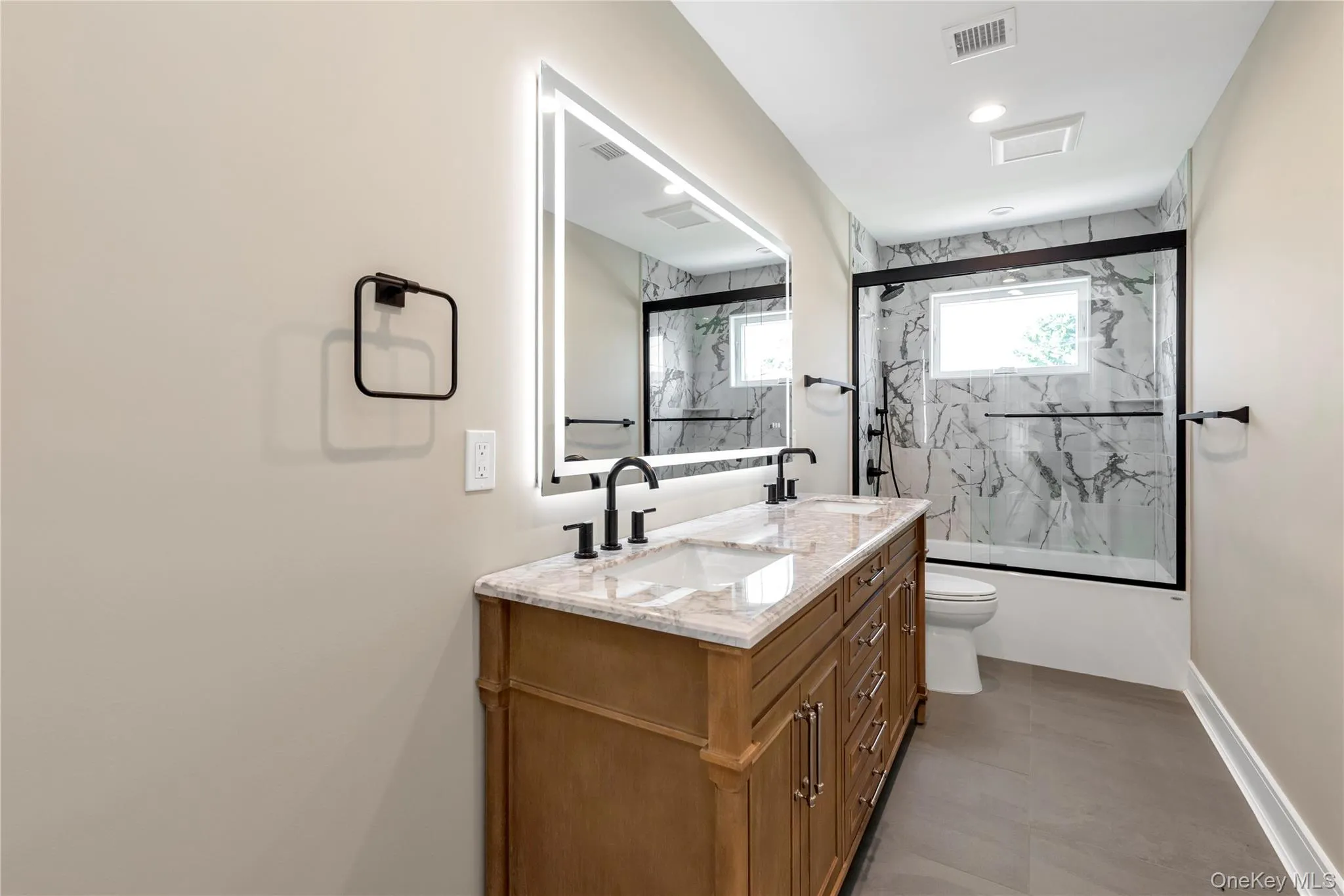 23 Garden Circle, Oyster Bay, NY, 5 Bedrooms Bedrooms, 9 Rooms Rooms,4 BathroomsBathrooms,Residential,For Rent,Garden,0,1016366 23 Garden Circle, Oyster Bay, NY, 5 Bedrooms Bedrooms, 9 Rooms Rooms,4 BathroomsBathrooms,Residential,For Rent,Garden,0,1016366