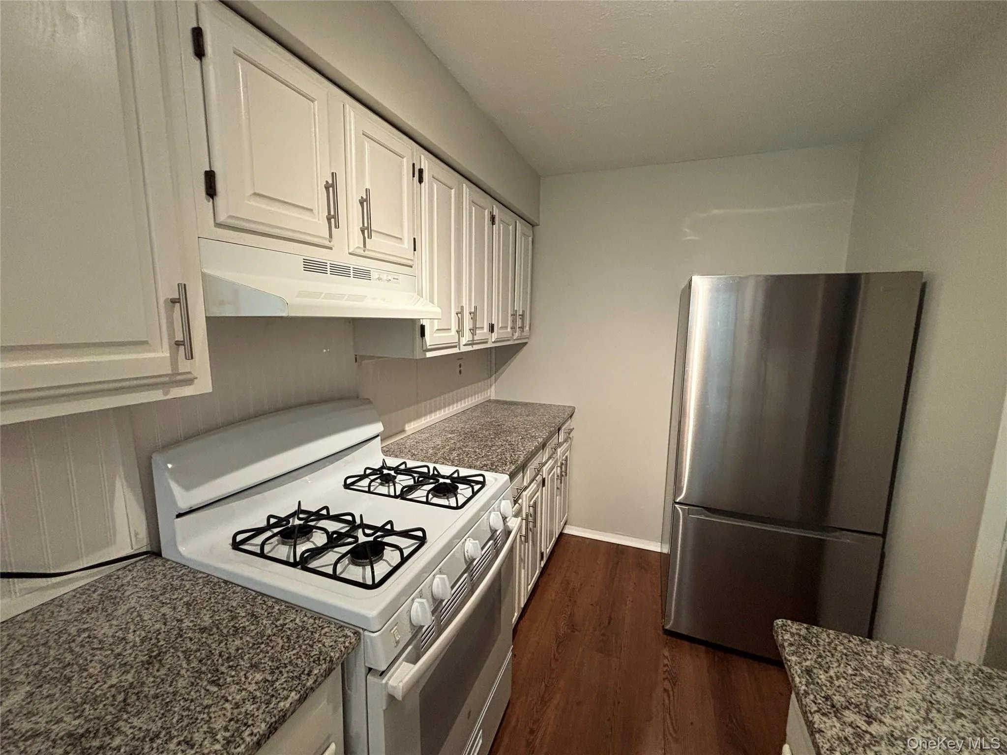 6 Colonial Road, Beacon, NY, 2 Bedrooms Bedrooms, 6 Rooms Rooms,1 BathroomBathrooms,Residential Lease,For Rent,Colonial,0,1016373 6 Colonial Road, Beacon, NY, 2 Bedrooms Bedrooms, 6 Rooms Rooms,1 BathroomBathrooms,Residential Lease,For Rent,Colonial,0,1016373