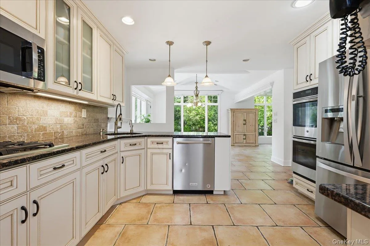 15 Seneca Place, Oyster Bay, NY, 5 Bedrooms Bedrooms, 8 Rooms Rooms,3 BathroomsBathrooms,Residential,For Rent,Seneca,0,1016378 15 Seneca Place, Oyster Bay, NY, 5 Bedrooms Bedrooms, 8 Rooms Rooms,3 BathroomsBathrooms,Residential,For Rent,Seneca,0,1016378