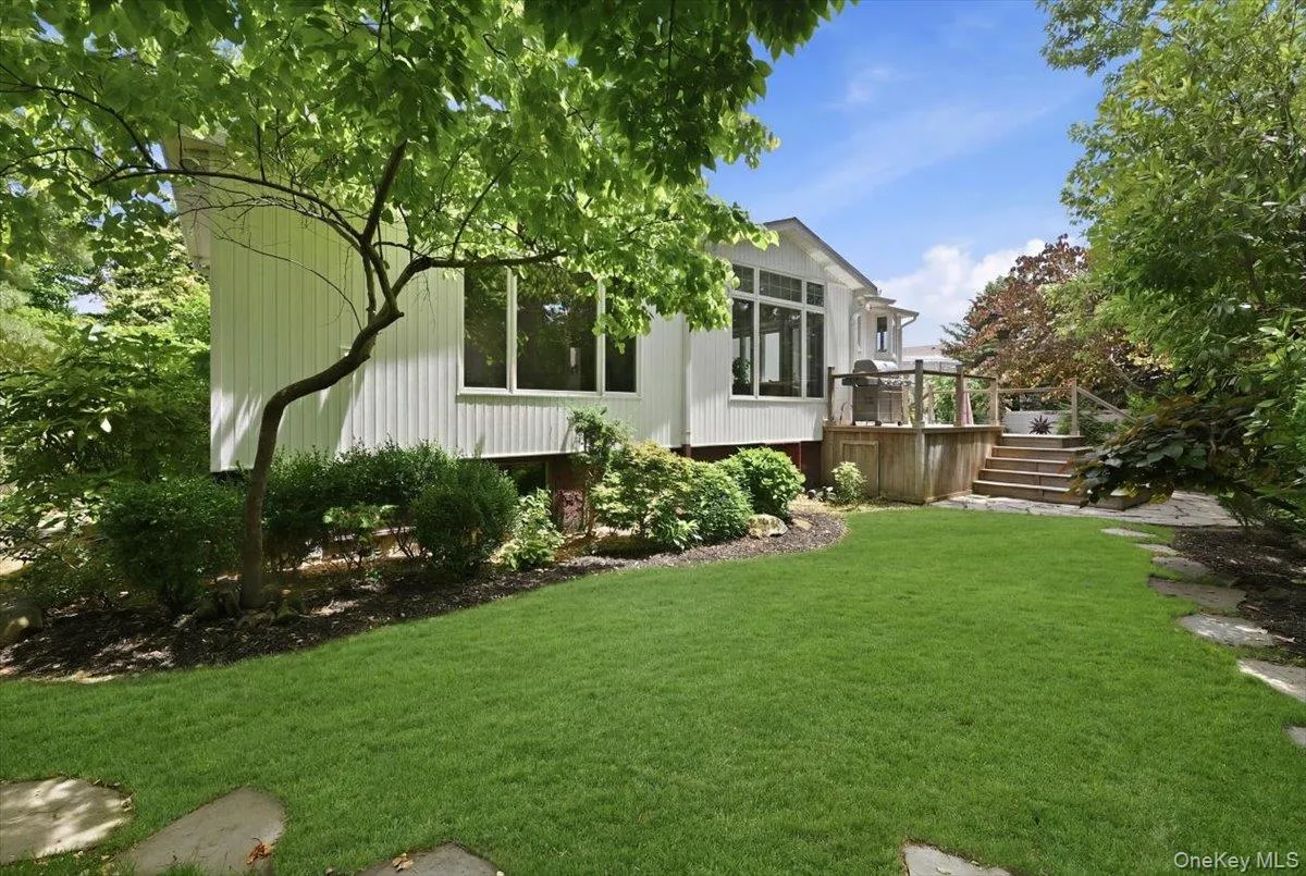 15 Seneca Place, Oyster Bay, NY, 5 Bedrooms Bedrooms, 8 Rooms Rooms,3 BathroomsBathrooms,Residential,For Rent,Seneca,0,1016378 15 Seneca Place, Oyster Bay, NY, 5 Bedrooms Bedrooms, 8 Rooms Rooms,3 BathroomsBathrooms,Residential,For Rent,Seneca,0,1016378