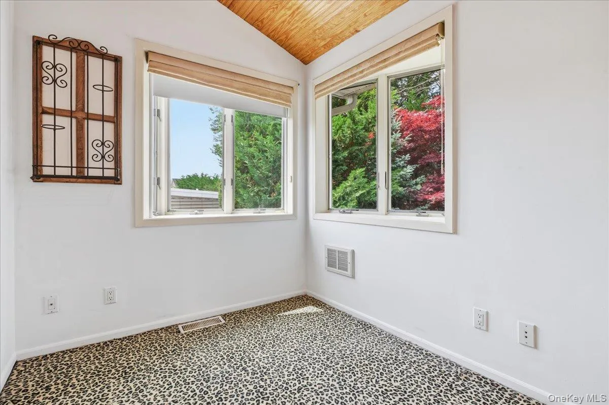 15 Seneca Place, Oyster Bay, NY, 5 Bedrooms Bedrooms, 8 Rooms Rooms,3 BathroomsBathrooms,Residential,For Rent,Seneca,0,1016378 15 Seneca Place, Oyster Bay, NY, 5 Bedrooms Bedrooms, 8 Rooms Rooms,3 BathroomsBathrooms,Residential,For Rent,Seneca,0,1016378