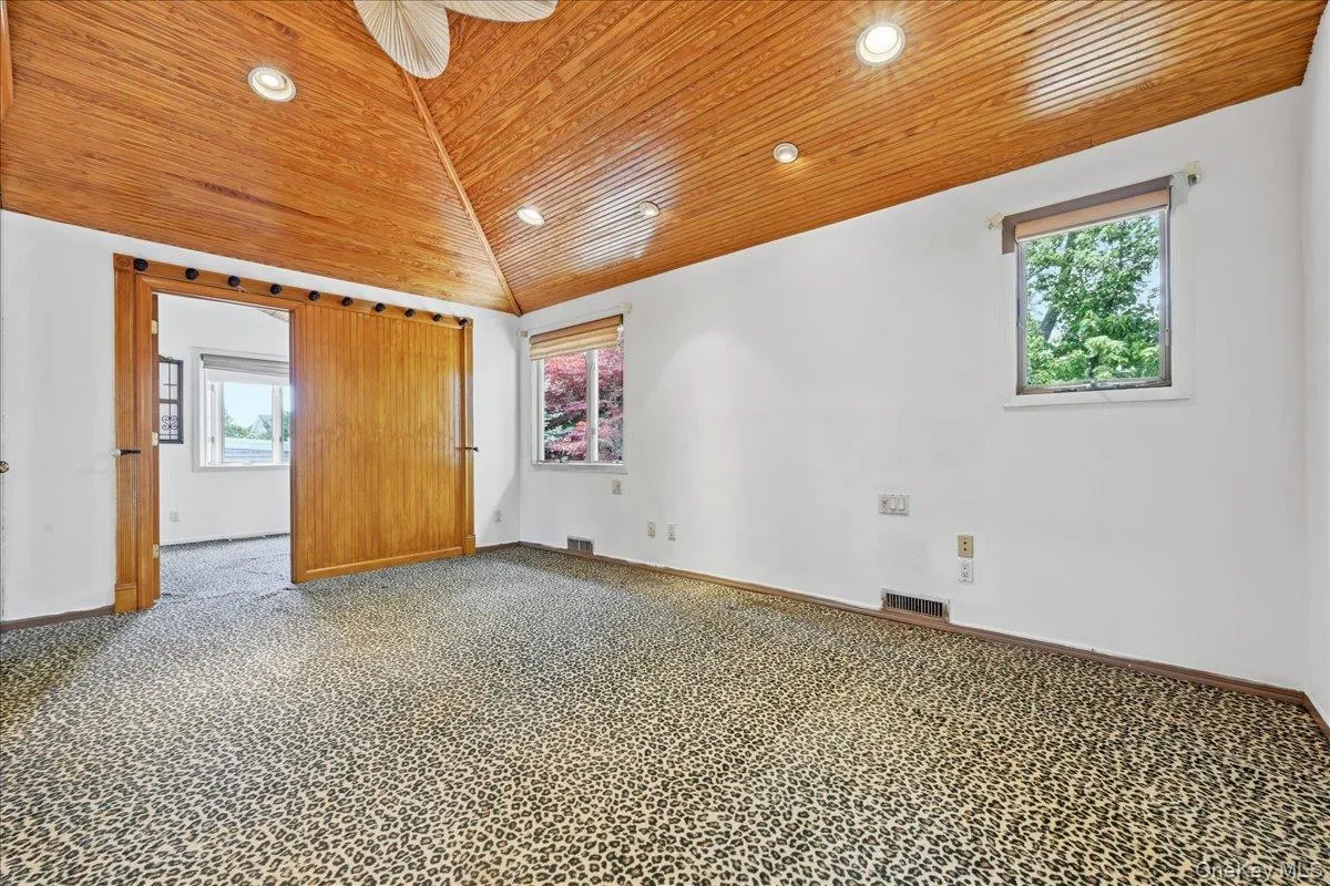 15 Seneca Place, Oyster Bay, NY, 5 Bedrooms Bedrooms, 8 Rooms Rooms,3 BathroomsBathrooms,Residential,For Rent,Seneca,0,1016378 15 Seneca Place, Oyster Bay, NY, 5 Bedrooms Bedrooms, 8 Rooms Rooms,3 BathroomsBathrooms,Residential,For Rent,Seneca,0,1016378