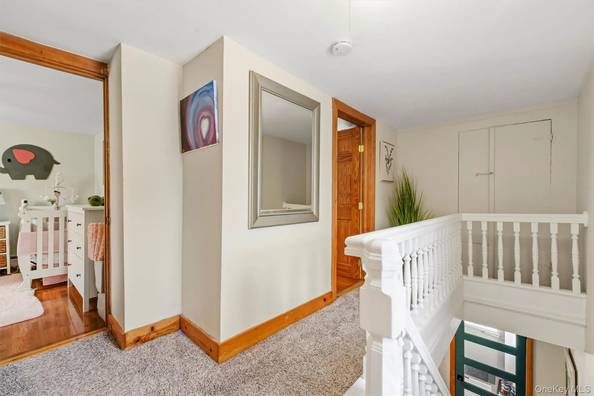 Spacious upper level hallway. Spacious upper level hallway.
