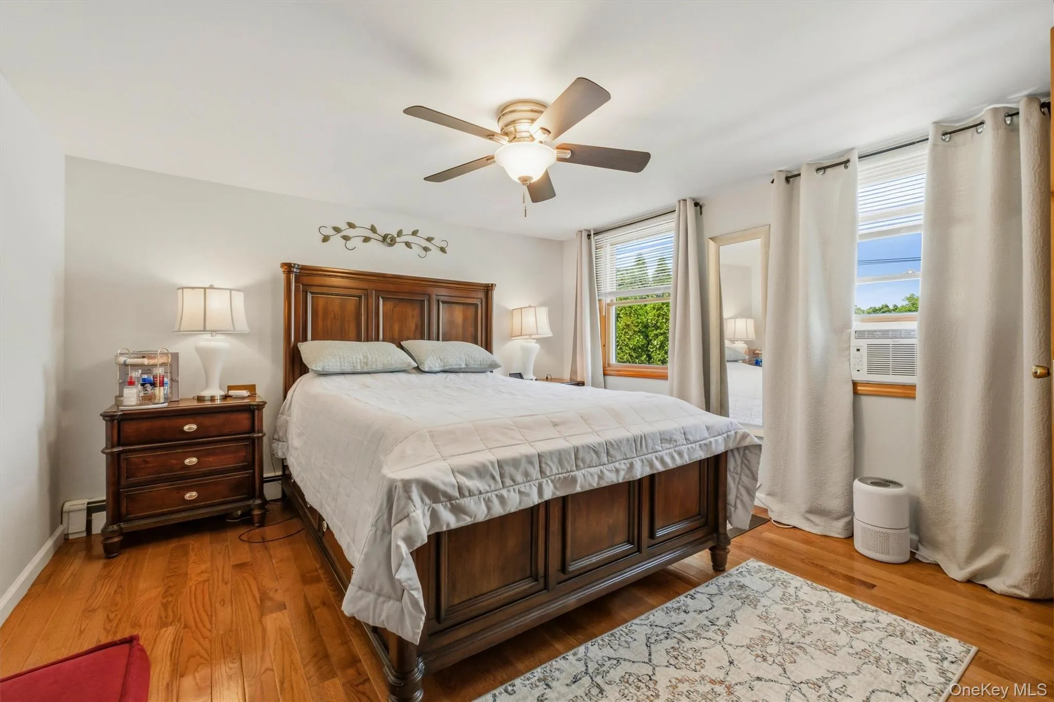 Large primary bedroom. Large primary bedroom.