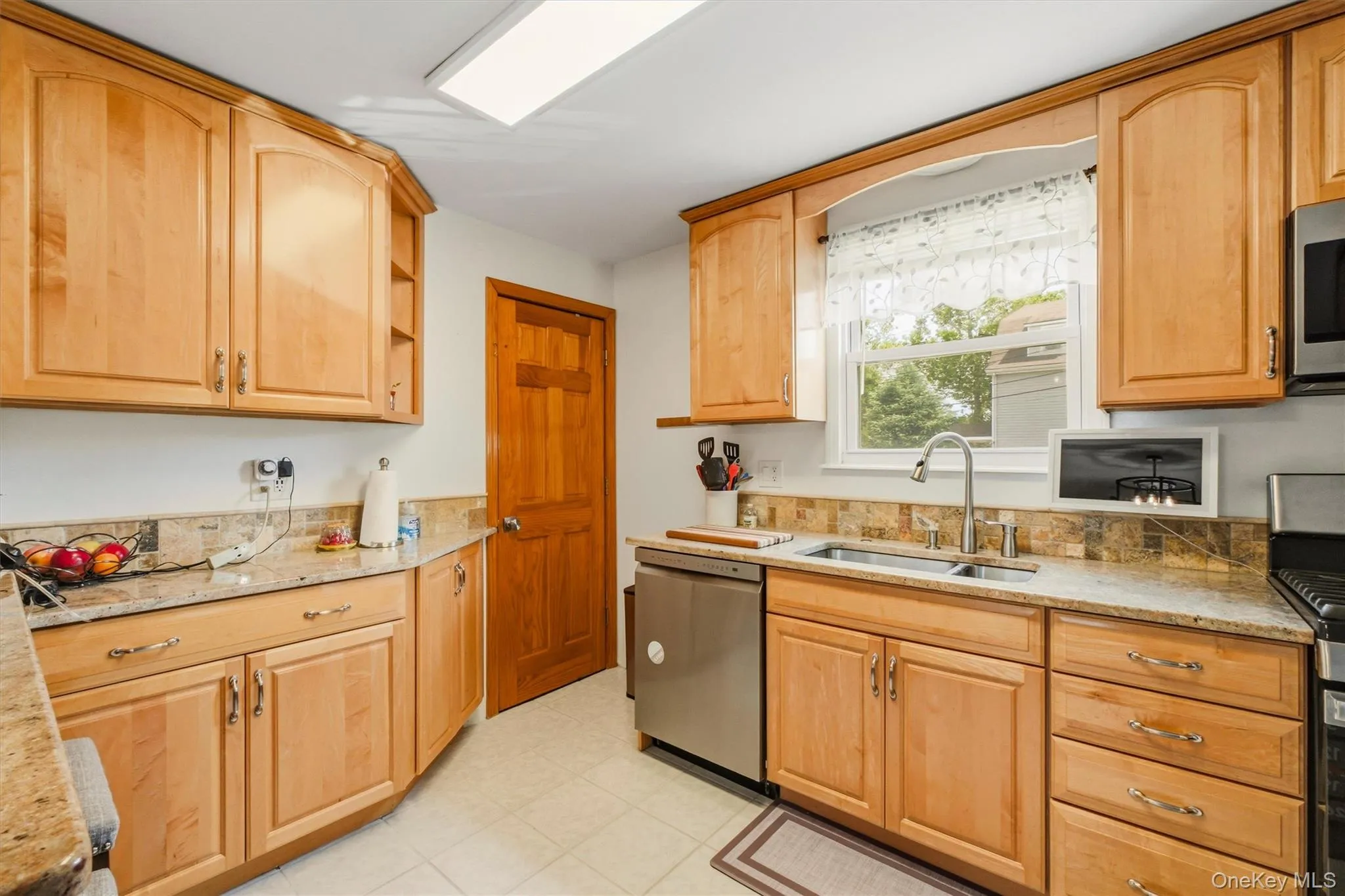 229 Tate Avenue, Cortlandt, NY, 2 Bedrooms Bedrooms, 6 Rooms Rooms,1 BathroomBathrooms,Residential,For Rent,Tate,0,1016383 229 Tate Avenue, Cortlandt, NY, 2 Bedrooms Bedrooms, 6 Rooms Rooms,1 BathroomBathrooms,Residential,For Rent,Tate,0,1016383