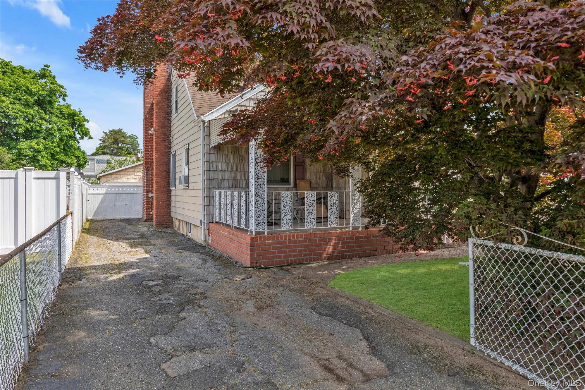 20 Francine Drive, Oyster Bay, NY, 4 Bedrooms Bedrooms, 8 Rooms Rooms,2 BathroomsBathrooms,Residential,For Rent,Francine,0,1016384 20 Francine Drive, Oyster Bay, NY, 4 Bedrooms Bedrooms, 8 Rooms Rooms,2 BathroomsBathrooms,Residential,For Rent,Francine,0,1016384