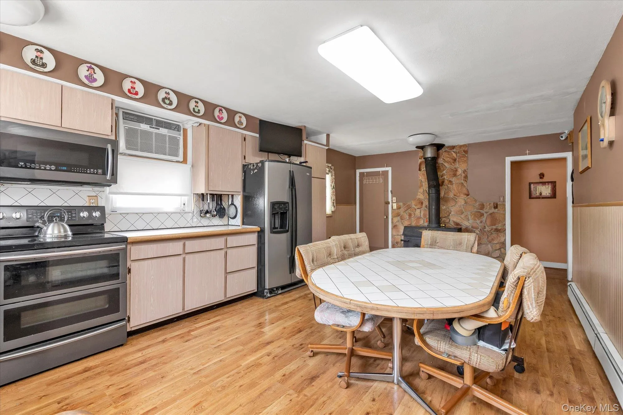 20 Francine Drive, Oyster Bay, NY, 4 Bedrooms Bedrooms, 8 Rooms Rooms,2 BathroomsBathrooms,Residential,For Rent,Francine,0,1016384 20 Francine Drive, Oyster Bay, NY, 4 Bedrooms Bedrooms, 8 Rooms Rooms,2 BathroomsBathrooms,Residential,For Rent,Francine,0,1016384