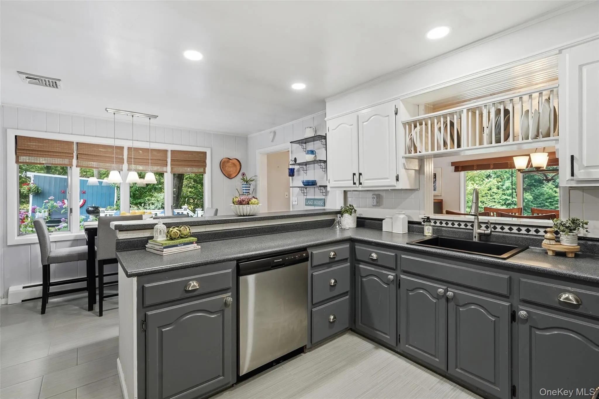 18 Sylvan Road, Putnam Valley, NY, 4 Bedrooms Bedrooms, 10 Rooms Rooms,3 BathroomsBathrooms,Residential,For Rent,Sylvan,0,1016393 18 Sylvan Road, Putnam Valley, NY, 4 Bedrooms Bedrooms, 10 Rooms Rooms,3 BathroomsBathrooms,Residential,For Rent,Sylvan,0,1016393