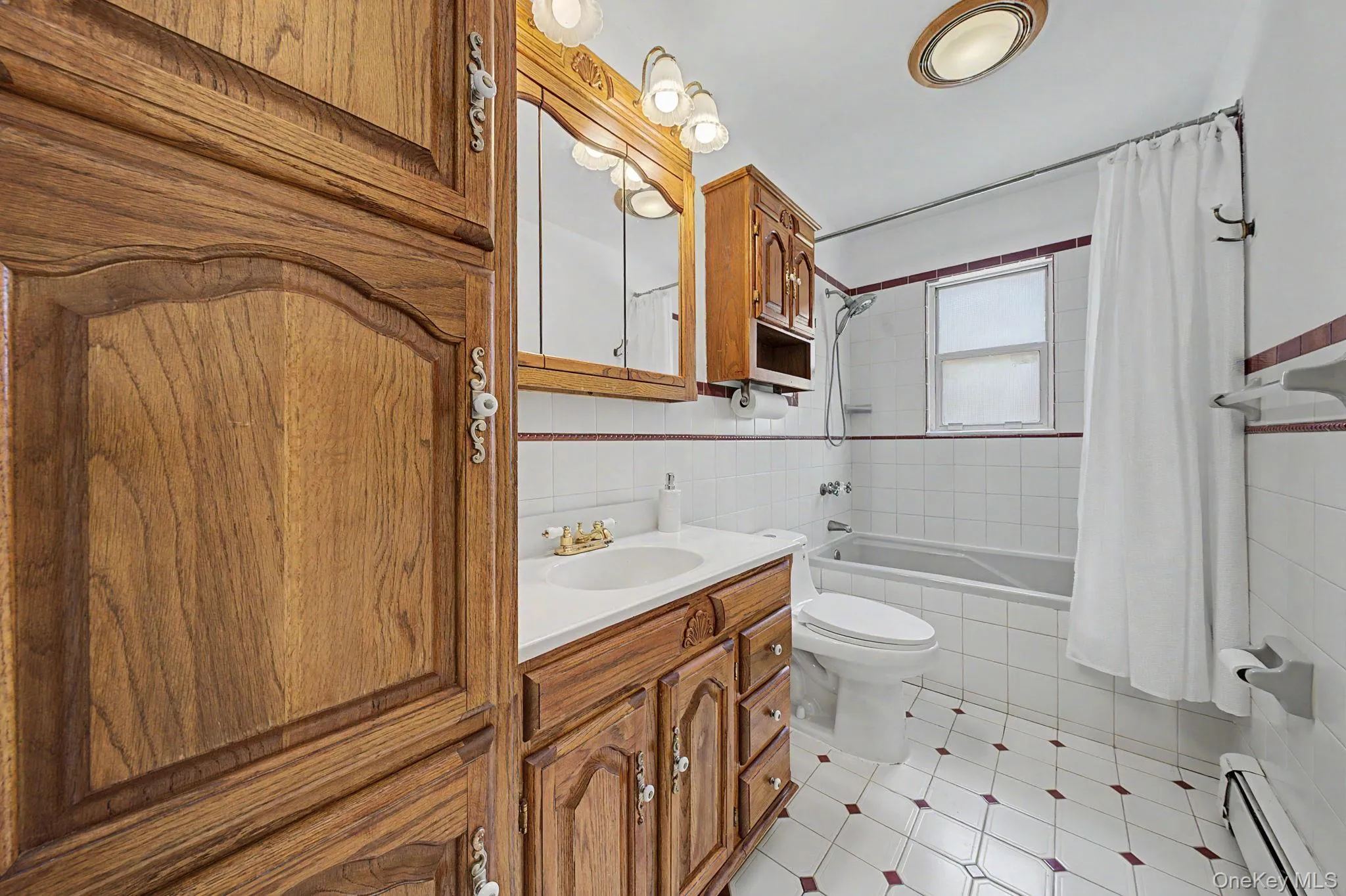 1st Floor Bathroom 1st Floor Bathroom