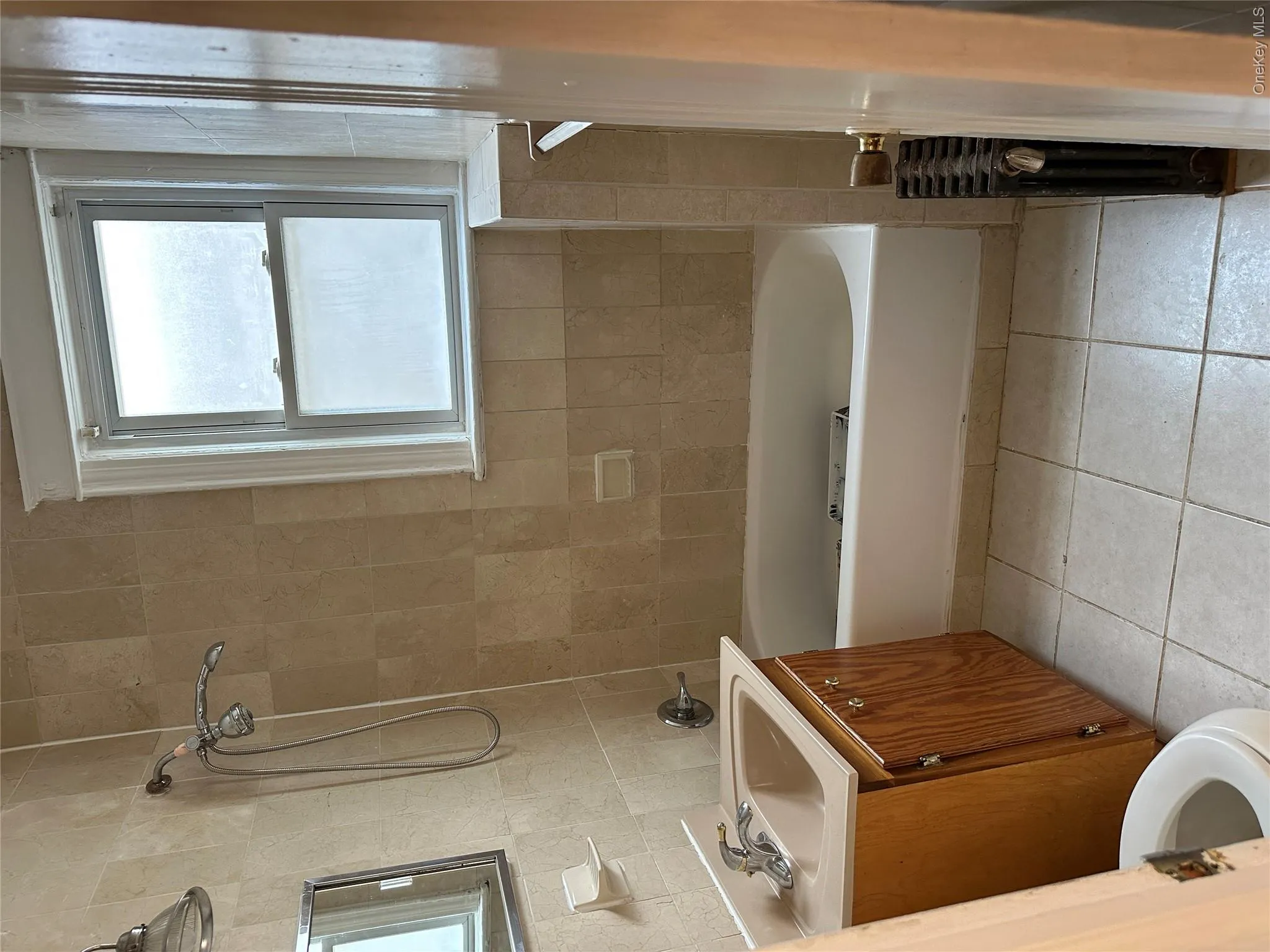 4525 Monticello Avenue, New York, NY, 3 Bedrooms Bedrooms, 7 Rooms Rooms,1 BathroomBathrooms,Residential Lease,For Rent,Monticello,0,1016400 4525 Monticello Avenue, New York, NY, 3 Bedrooms Bedrooms, 7 Rooms Rooms,1 BathroomBathrooms,Residential Lease,For Rent,Monticello,0,1016400
