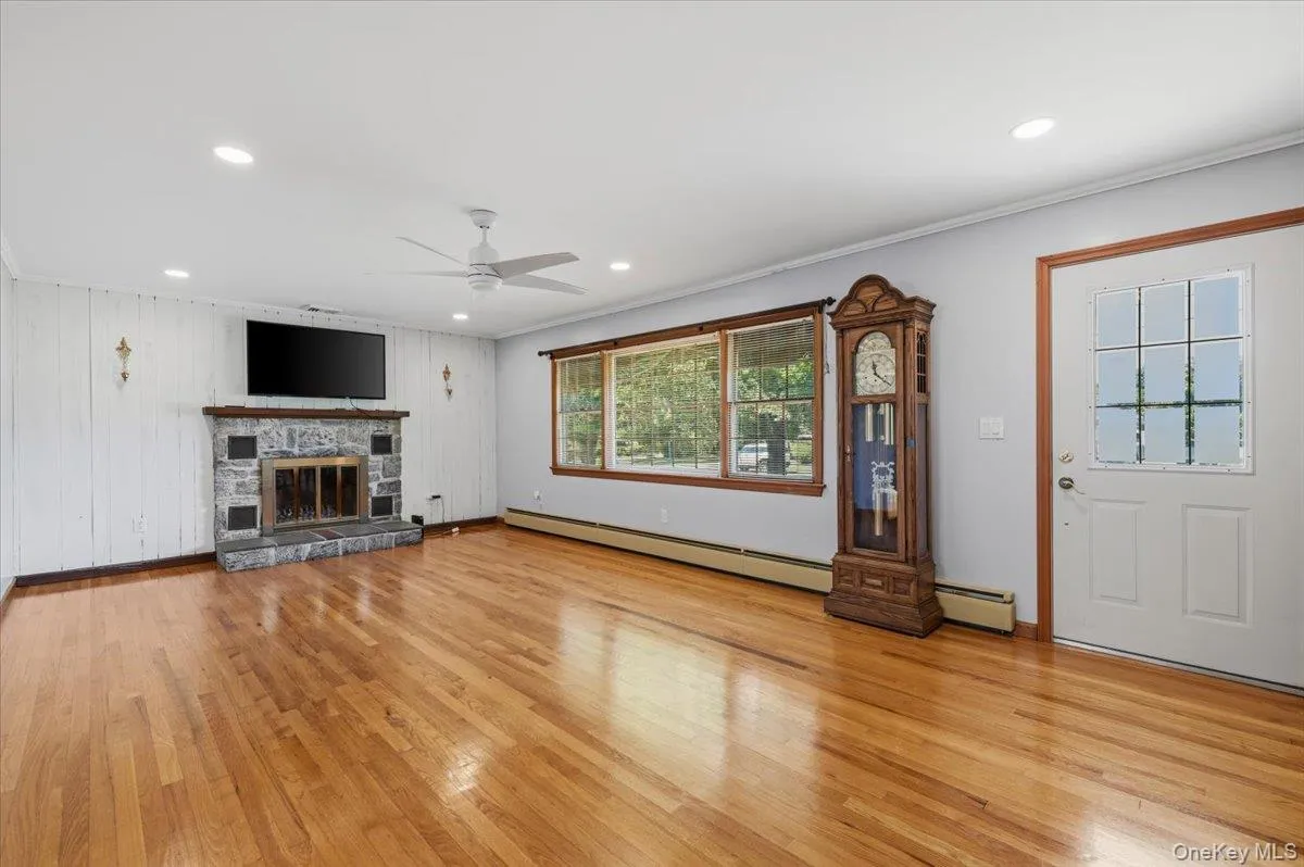 870 Crittens Lane, Southold, NY, 3 Bedrooms Bedrooms, 7 Rooms Rooms,2 BathroomsBathrooms,Residential,For Rent,Crittens,0,KEY1016402 870 Crittens Lane, Southold, NY, 3 Bedrooms Bedrooms, 7 Rooms Rooms,2 BathroomsBathrooms,Residential,For Rent,Crittens,0,KEY1016402