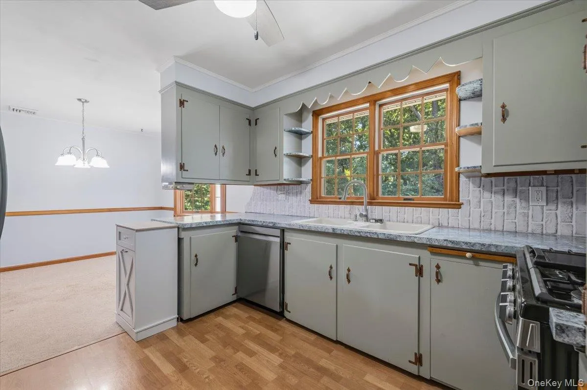 870 Crittens Lane, Southold, NY, 3 Bedrooms Bedrooms, 7 Rooms Rooms,2 BathroomsBathrooms,Residential,For Rent,Crittens,0,KEY1016402 870 Crittens Lane, Southold, NY, 3 Bedrooms Bedrooms, 7 Rooms Rooms,2 BathroomsBathrooms,Residential,For Rent,Crittens,0,KEY1016402