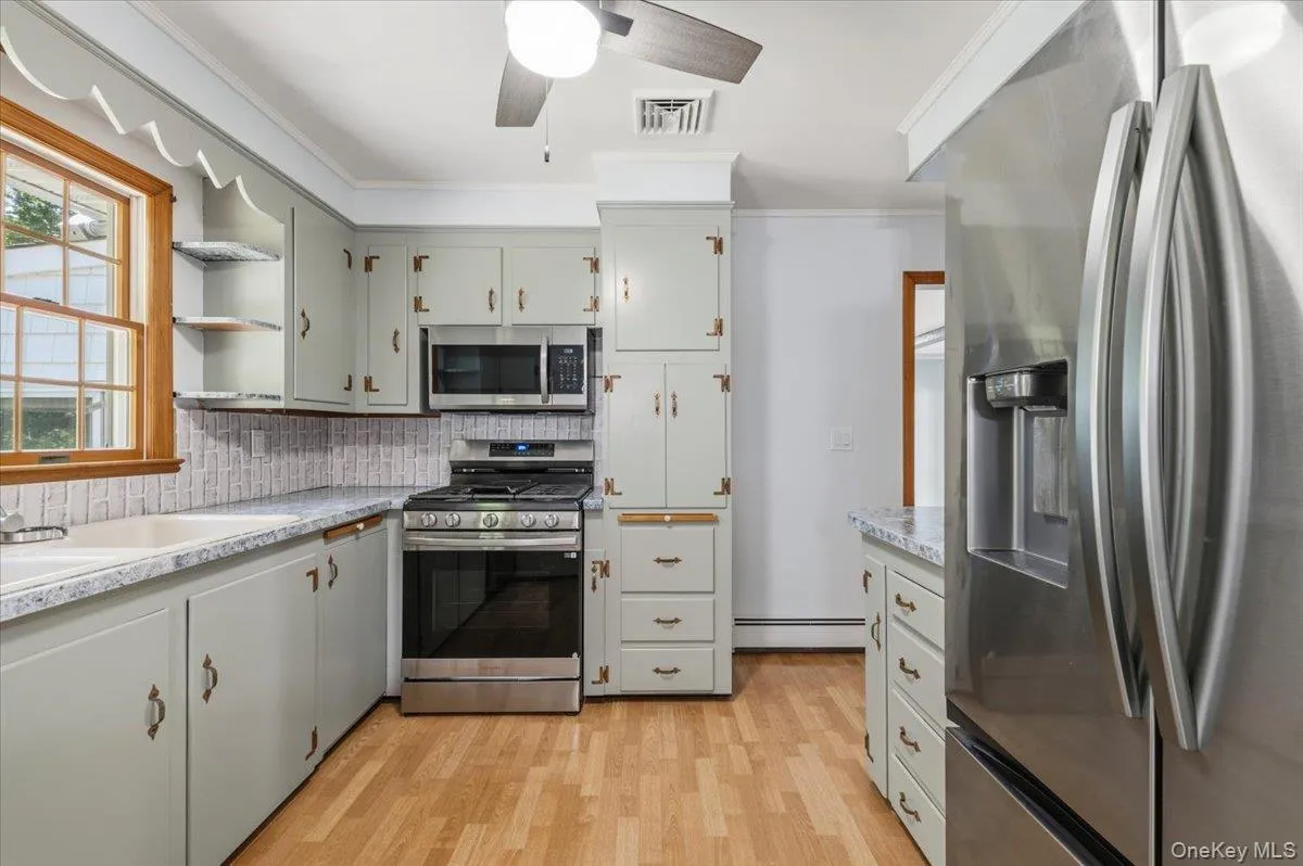 870 Crittens Lane, Southold, NY, 3 Bedrooms Bedrooms, 7 Rooms Rooms,2 BathroomsBathrooms,Residential,For Rent,Crittens,0,KEY1016402 870 Crittens Lane, Southold, NY, 3 Bedrooms Bedrooms, 7 Rooms Rooms,2 BathroomsBathrooms,Residential,For Rent,Crittens,0,KEY1016402