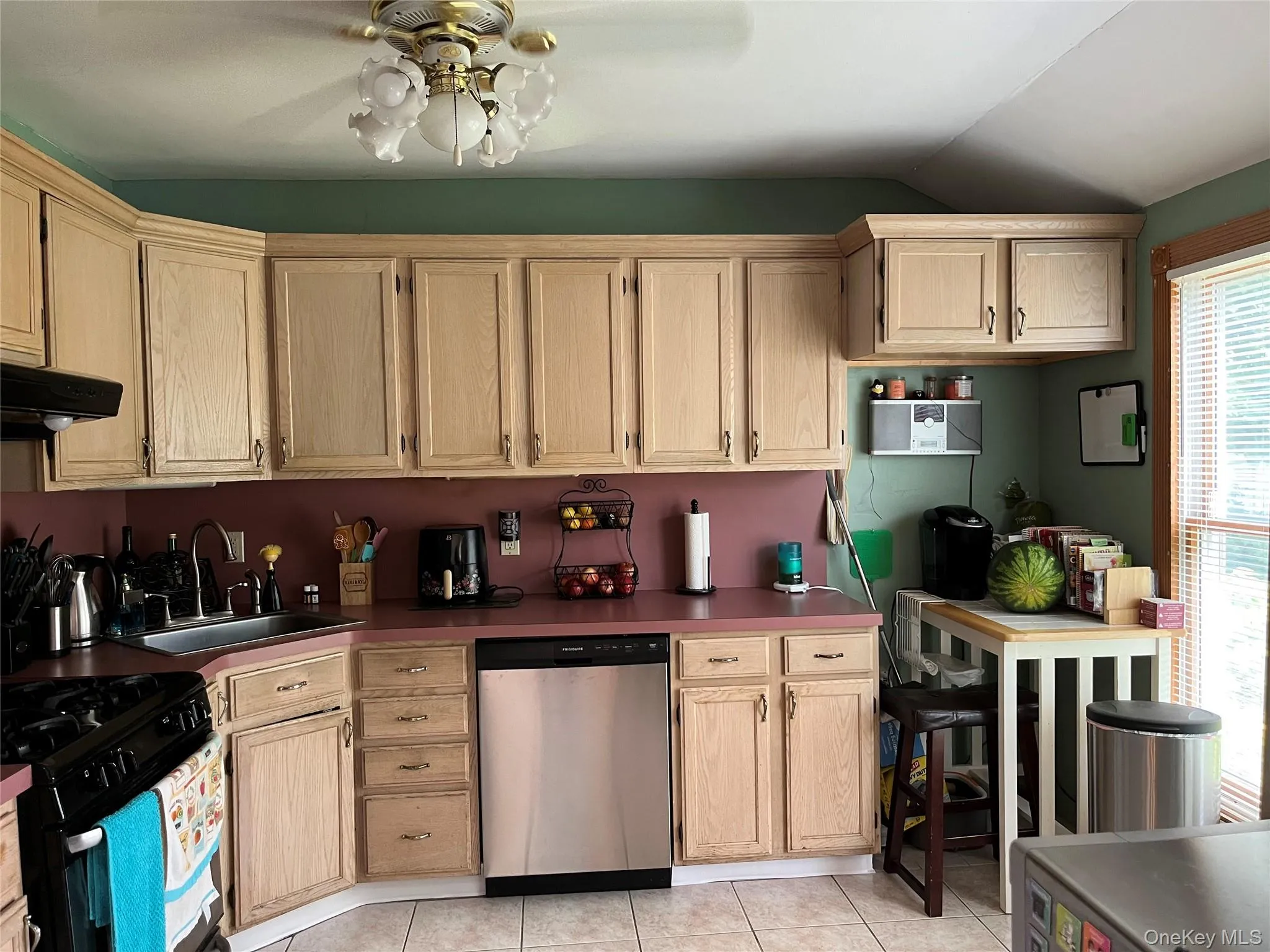 7 Squires Avenue, Brookhaven, NY, 3 Bedrooms Bedrooms, 9 Rooms Rooms,2 BathroomsBathrooms,Residential,For Rent,Squires,0,1016408 7 Squires Avenue, Brookhaven, NY, 3 Bedrooms Bedrooms, 9 Rooms Rooms,2 BathroomsBathrooms,Residential,For Rent,Squires,0,1016408