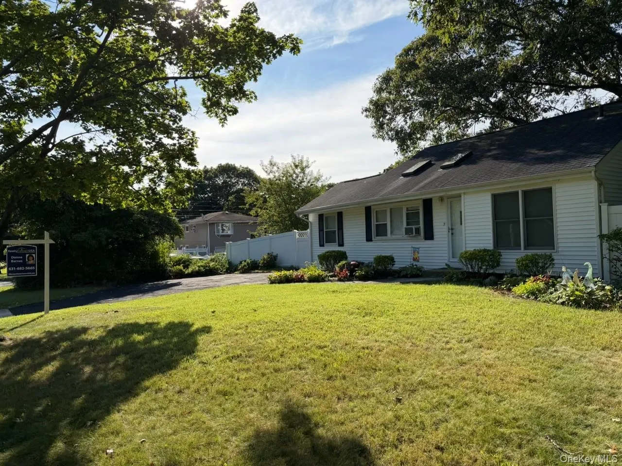 7 Squires Avenue, Brookhaven, NY, 3 Bedrooms Bedrooms, 9 Rooms Rooms,2 BathroomsBathrooms,Residential,For Rent,Squires,0,1016408 7 Squires Avenue, Brookhaven, NY, 3 Bedrooms Bedrooms, 9 Rooms Rooms,2 BathroomsBathrooms,Residential,For Rent,Squires,0,1016408