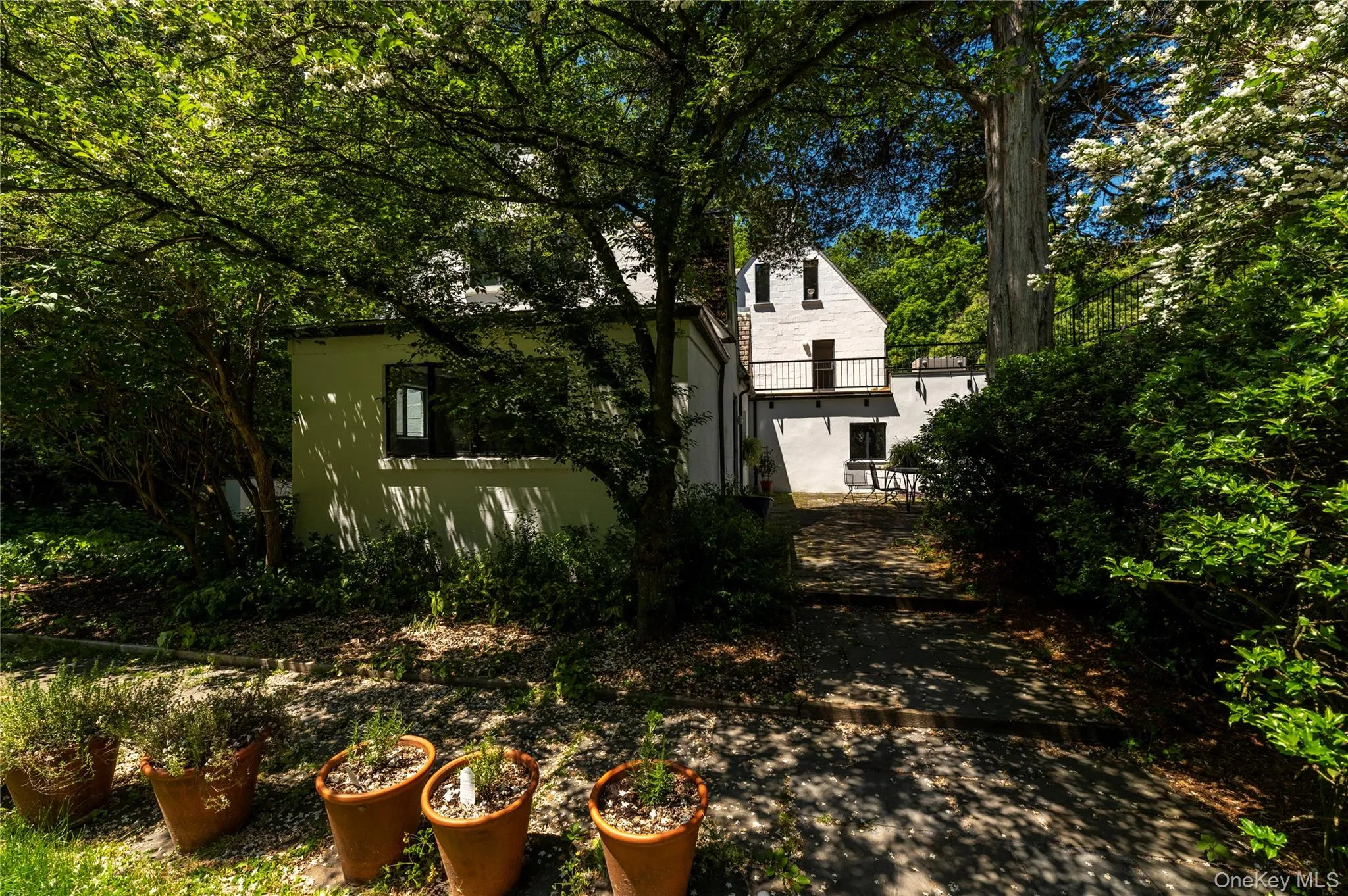 164 Mountain Road, Clarkstown, NY, 6 Bedrooms Bedrooms, 18 Rooms Rooms,7 BathroomsBathrooms,Residential,For Rent,Mountain,0,1016409 164 Mountain Road, Clarkstown, NY, 6 Bedrooms Bedrooms, 18 Rooms Rooms,7 BathroomsBathrooms,Residential,For Rent,Mountain,0,1016409