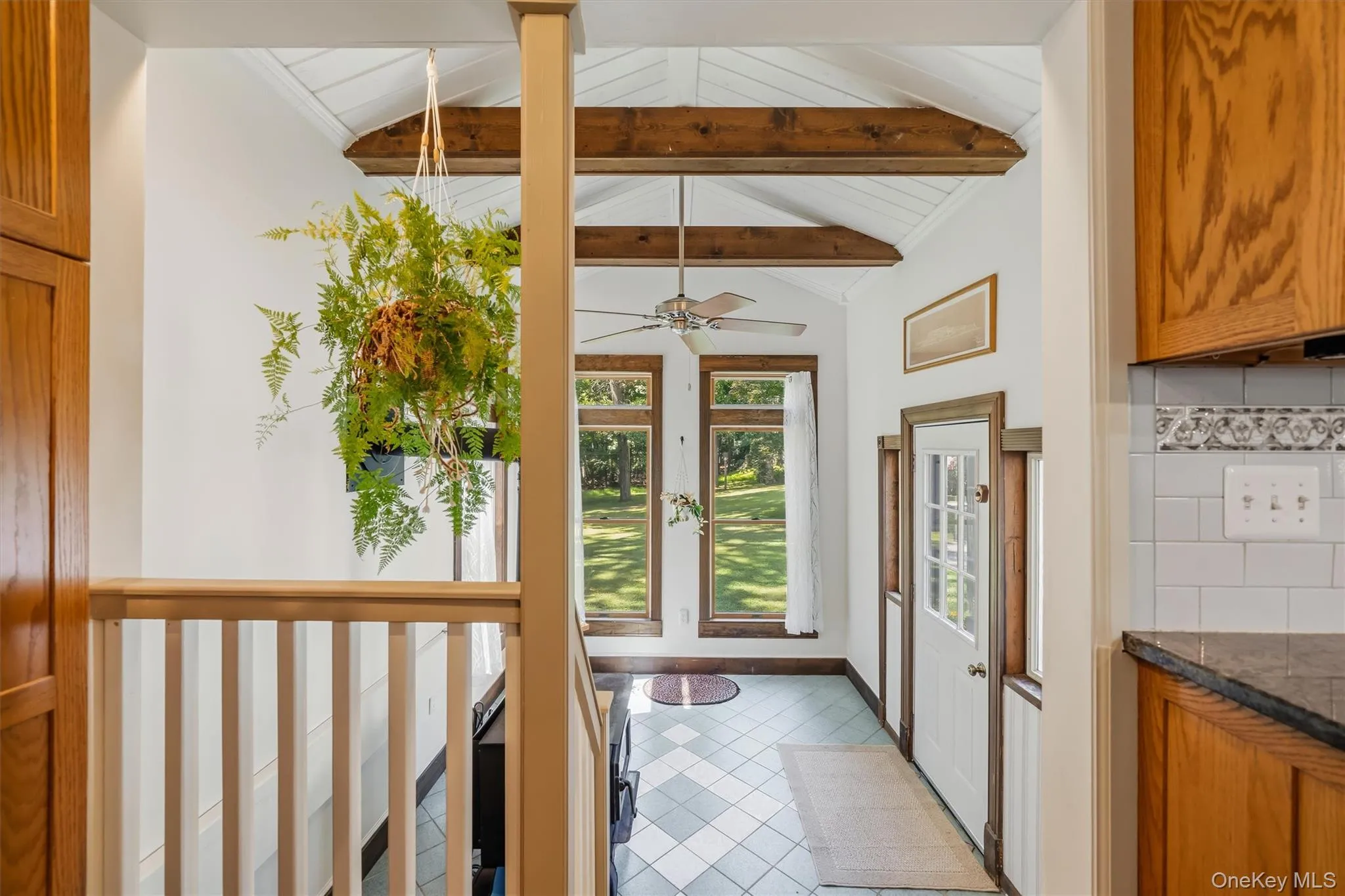 127 Hill Rd Sunroom 127 Hill Rd Sunroom
