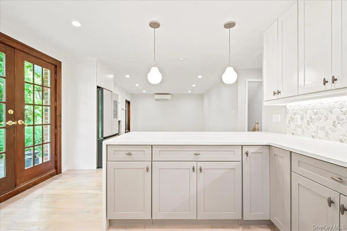 152 Whitson Street, New York, NY, 5 Bedrooms Bedrooms, 15 Rooms Rooms,2 BathroomsBathrooms,Residential,For Rent,Whitson,0,1016413 152 Whitson Street, New York, NY, 5 Bedrooms Bedrooms, 15 Rooms Rooms,2 BathroomsBathrooms,Residential,For Rent,Whitson,0,1016413