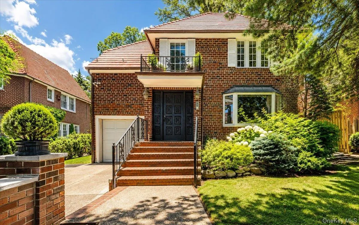 152 Whitson Street, New York, NY, 5 Bedrooms Bedrooms, 15 Rooms Rooms,2 BathroomsBathrooms,Residential,For Rent,Whitson,0,1016413 152 Whitson Street, New York, NY, 5 Bedrooms Bedrooms, 15 Rooms Rooms,2 BathroomsBathrooms,Residential,For Rent,Whitson,0,1016413