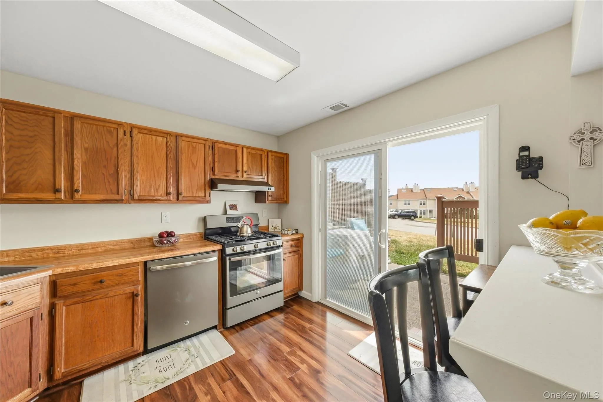 2703 Whispering Hills, Chester Town, NY, 3 Bedrooms Bedrooms, 6 Rooms Rooms,2 BathroomsBathrooms,Residential,For Rent,Whispering,0,1016415 2703 Whispering Hills, Chester Town, NY, 3 Bedrooms Bedrooms, 6 Rooms Rooms,2 BathroomsBathrooms,Residential,For Rent,Whispering,0,1016415