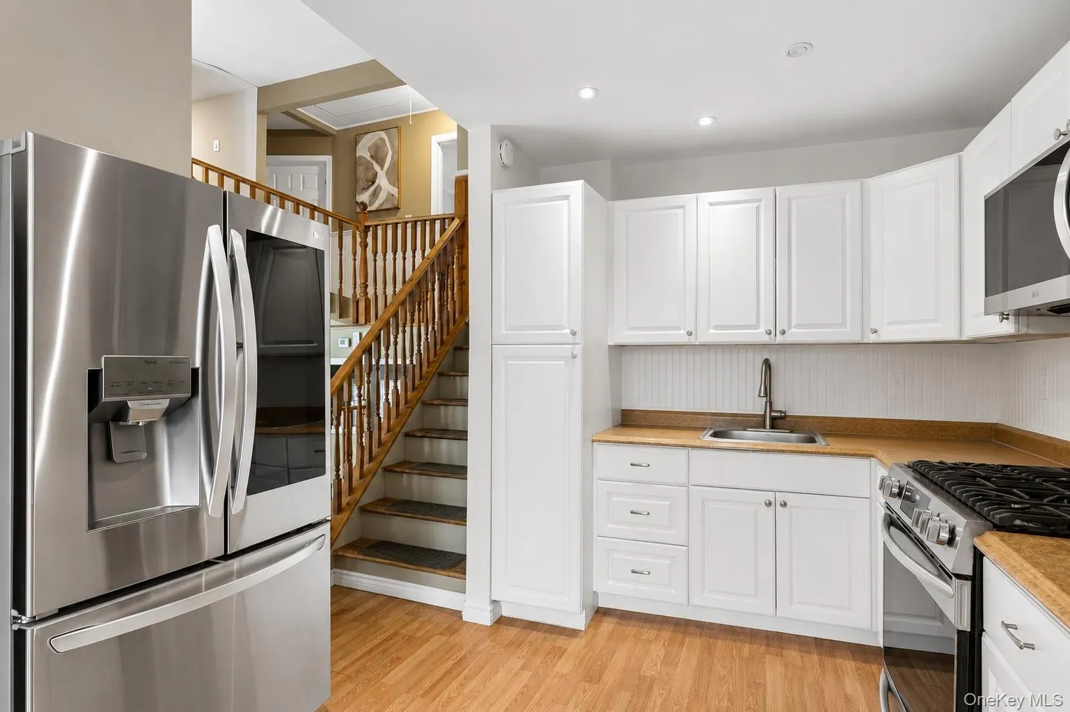 1 Ontario Street, Brookhaven, NY, 3 Bedrooms Bedrooms, 7 Rooms Rooms,1 BathroomBathrooms,Residential,For Rent,Ontario,0,KEY1016422 1 Ontario Street, Brookhaven, NY, 3 Bedrooms Bedrooms, 7 Rooms Rooms,1 BathroomBathrooms,Residential,For Rent,Ontario,0,KEY1016422
