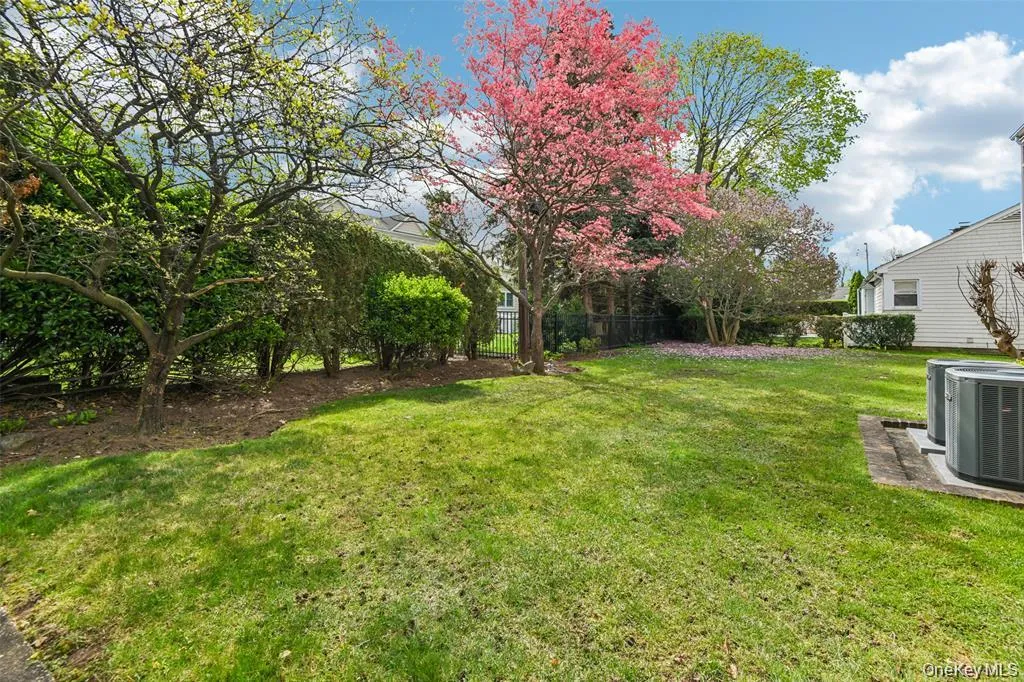 221 Kensington Road, Hempstead, NY, 4 Bedrooms Bedrooms, 8 Rooms Rooms,2 BathroomsBathrooms,Residential,For Rent,Kensington,0,1016423 221 Kensington Road, Hempstead, NY, 4 Bedrooms Bedrooms, 8 Rooms Rooms,2 BathroomsBathrooms,Residential,For Rent,Kensington,0,1016423