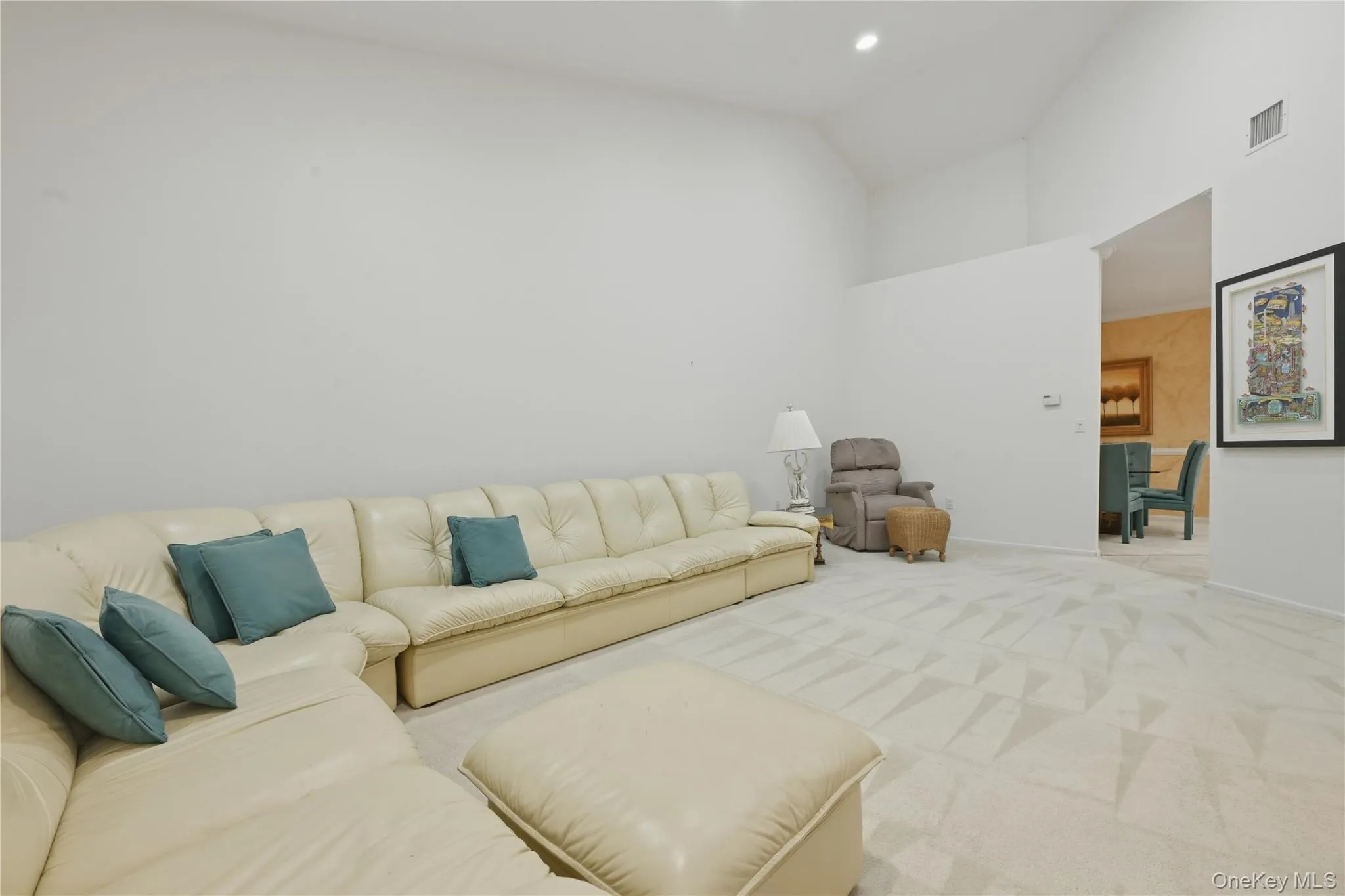 87 Carriage Lane, Oyster Bay, NY, 3 Bedrooms Bedrooms, 6 Rooms Rooms,2 BathroomsBathrooms,Residential,For Rent,Carriage,0,KEY1016425 87 Carriage Lane, Oyster Bay, NY, 3 Bedrooms Bedrooms, 6 Rooms Rooms,2 BathroomsBathrooms,Residential,For Rent,Carriage,0,KEY1016425