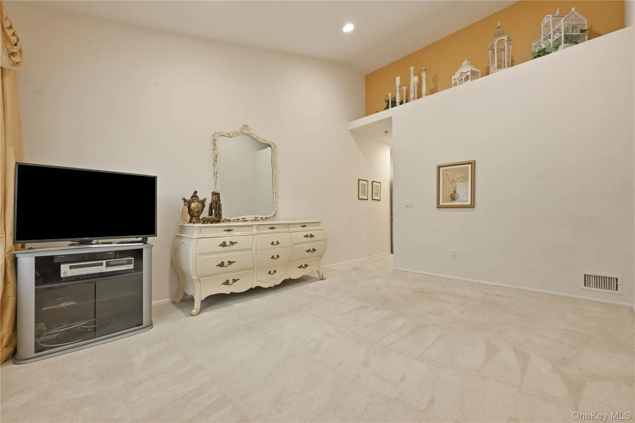 87 Carriage Lane, Oyster Bay, NY, 3 Bedrooms Bedrooms, 6 Rooms Rooms,2 BathroomsBathrooms,Residential,For Rent,Carriage,0,KEY1016425 87 Carriage Lane, Oyster Bay, NY, 3 Bedrooms Bedrooms, 6 Rooms Rooms,2 BathroomsBathrooms,Residential,For Rent,Carriage,0,KEY1016425