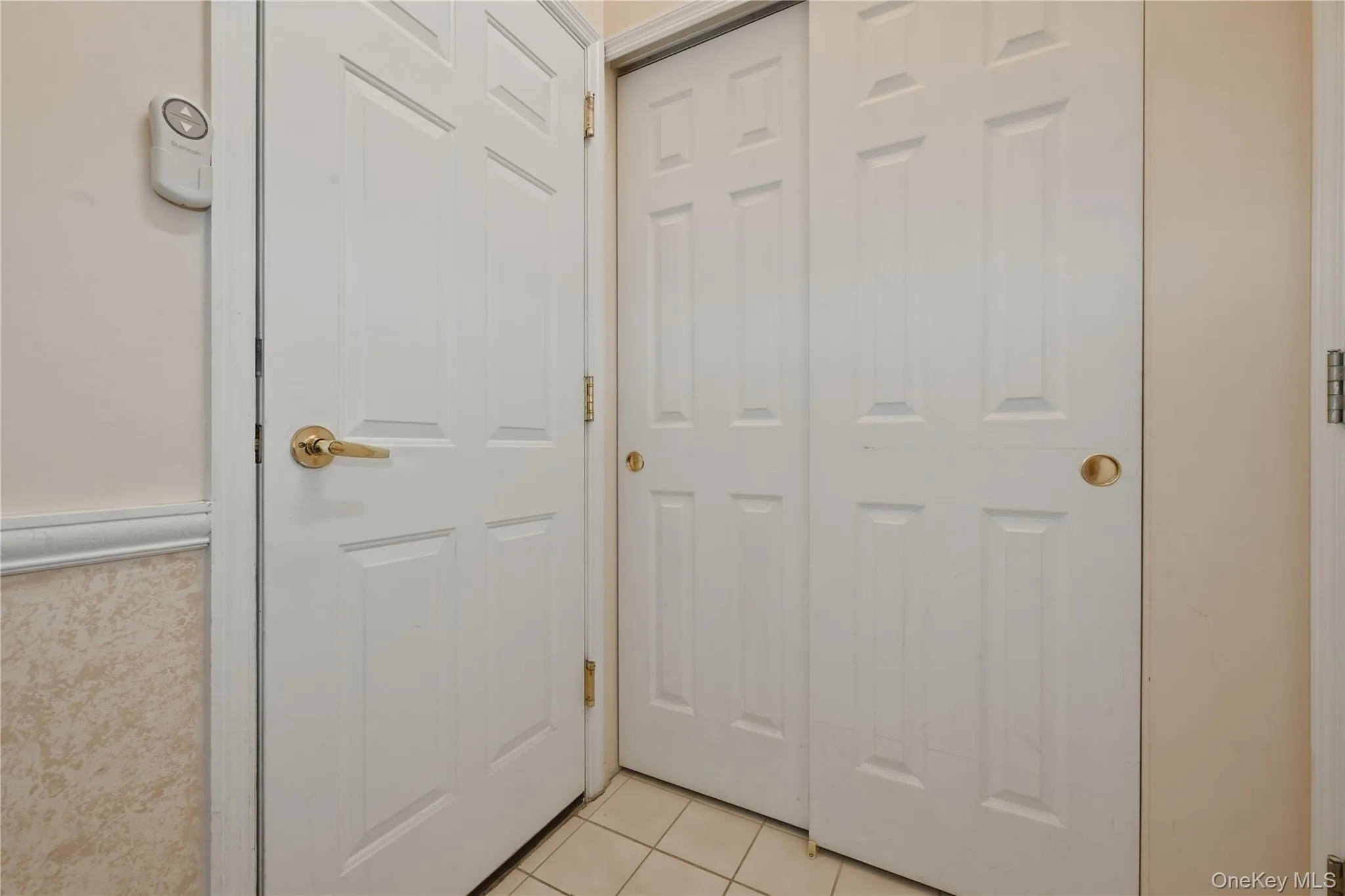 87 Carriage Lane, Oyster Bay, NY, 3 Bedrooms Bedrooms, 6 Rooms Rooms,2 BathroomsBathrooms,Residential,For Rent,Carriage,0,KEY1016425 87 Carriage Lane, Oyster Bay, NY, 3 Bedrooms Bedrooms, 6 Rooms Rooms,2 BathroomsBathrooms,Residential,For Rent,Carriage,0,KEY1016425