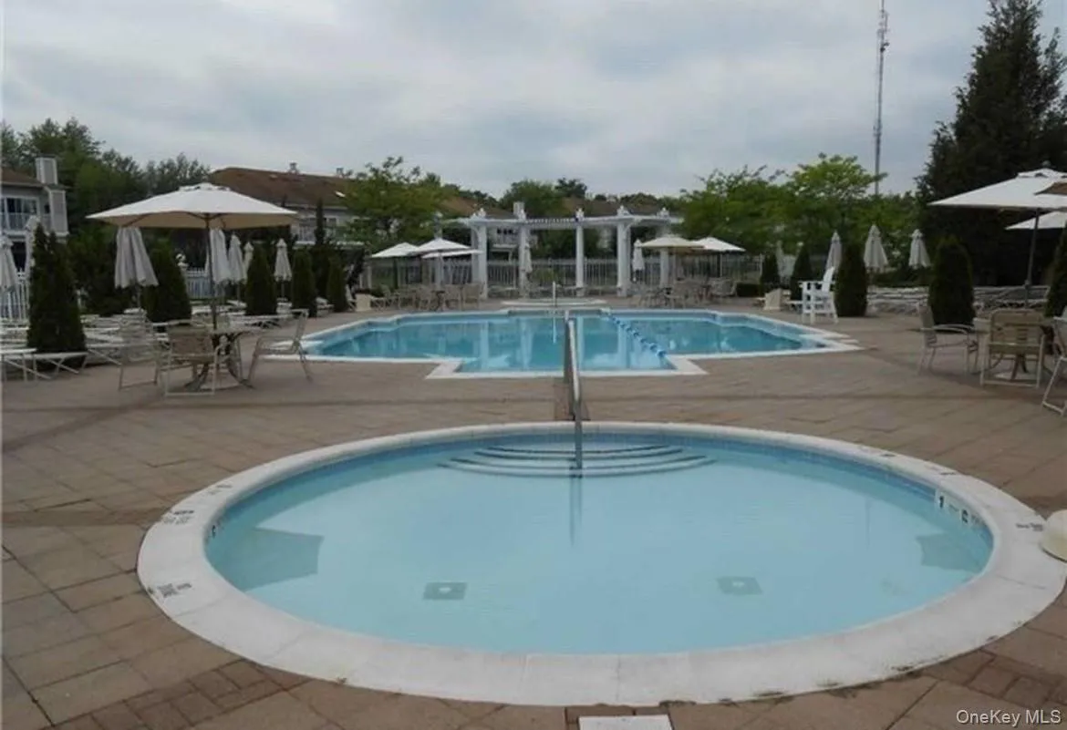 87 Carriage Lane, Oyster Bay, NY, 3 Bedrooms Bedrooms, 6 Rooms Rooms,2 BathroomsBathrooms,Residential,For Rent,Carriage,0,KEY1016425 87 Carriage Lane, Oyster Bay, NY, 3 Bedrooms Bedrooms, 6 Rooms Rooms,2 BathroomsBathrooms,Residential,For Rent,Carriage,0,KEY1016425