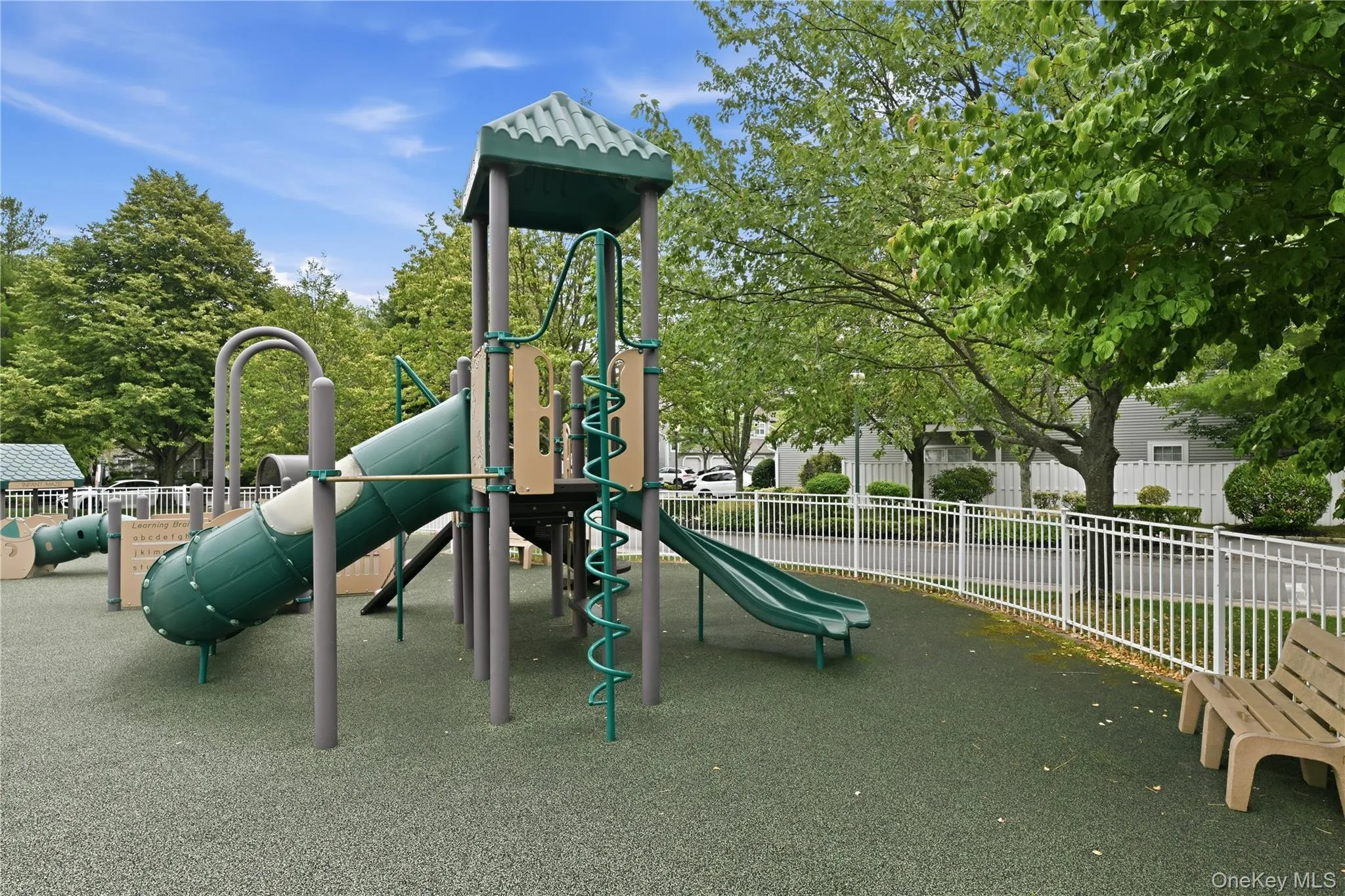 87 Carriage Lane, Oyster Bay, NY, 3 Bedrooms Bedrooms, 6 Rooms Rooms,2 BathroomsBathrooms,Residential,For Rent,Carriage,0,KEY1016425 87 Carriage Lane, Oyster Bay, NY, 3 Bedrooms Bedrooms, 6 Rooms Rooms,2 BathroomsBathrooms,Residential,For Rent,Carriage,0,KEY1016425