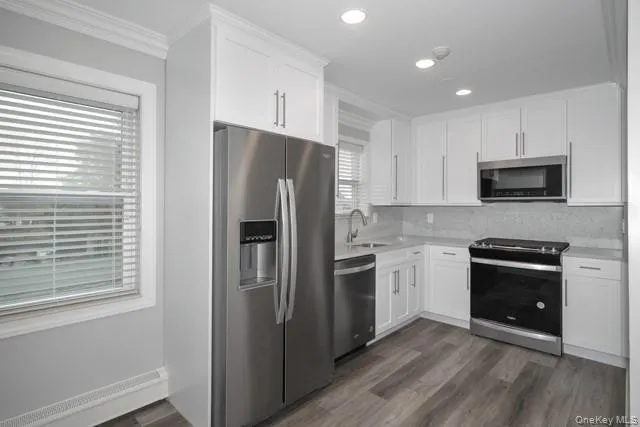 183 N Wellwood Avenue, Babylon, NY, 2 Bedrooms Bedrooms, 4 Rooms Rooms,1 BathroomBathrooms,Residential Lease,For Rent,N Wellwood,0,1016429 183 N Wellwood Avenue, Babylon, NY, 2 Bedrooms Bedrooms, 4 Rooms Rooms,1 BathroomBathrooms,Residential Lease,For Rent,N Wellwood,0,1016429