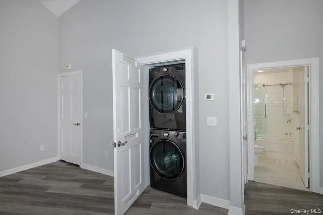 183 Wellwood Avenue, Babylon, NY, 1 Bedroom Bedrooms, 4 Rooms Rooms,1 BathroomBathrooms,Residential Lease,For Rent,Wellwood,0,1016430 183 Wellwood Avenue, Babylon, NY, 1 Bedroom Bedrooms, 4 Rooms Rooms,1 BathroomBathrooms,Residential Lease,For Rent,Wellwood,0,1016430