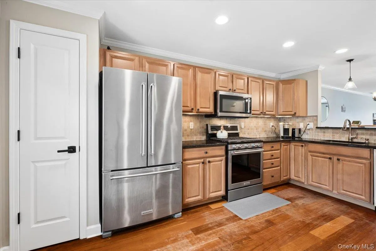 225 Waterside Close, Peekskill, NY, 2 Bedrooms Bedrooms, 5 Rooms Rooms,2 BathroomsBathrooms,Residential,For Rent,Waterside Close,0,KEY1016431 225 Waterside Close, Peekskill, NY, 2 Bedrooms Bedrooms, 5 Rooms Rooms,2 BathroomsBathrooms,Residential,For Rent,Waterside Close,0,KEY1016431
