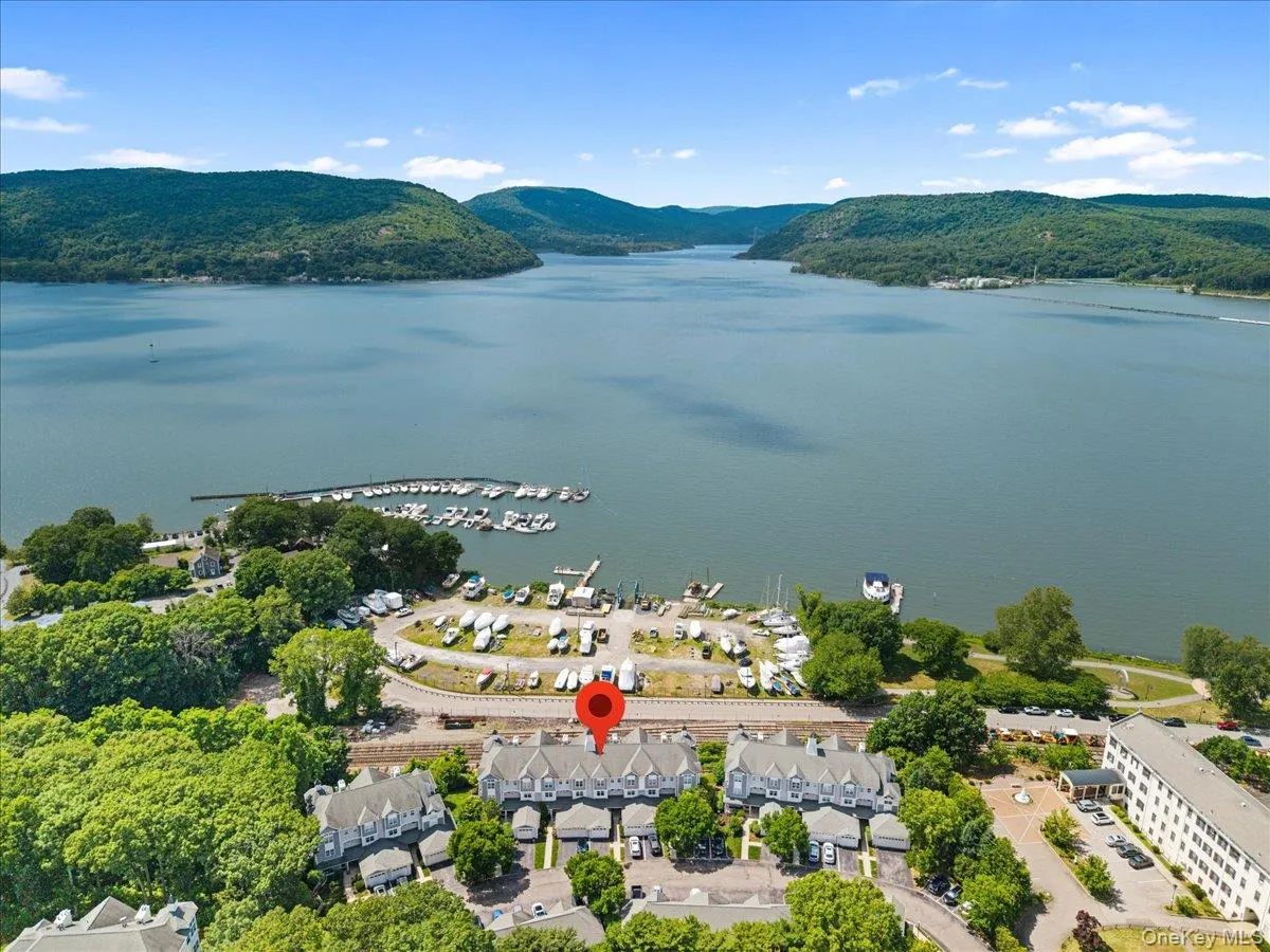 225 Waterside Close, Peekskill, NY, 2 Bedrooms Bedrooms, 5 Rooms Rooms,2 BathroomsBathrooms,Residential,For Rent,Waterside Close,0,KEY1016431 225 Waterside Close, Peekskill, NY, 2 Bedrooms Bedrooms, 5 Rooms Rooms,2 BathroomsBathrooms,Residential,For Rent,Waterside Close,0,KEY1016431