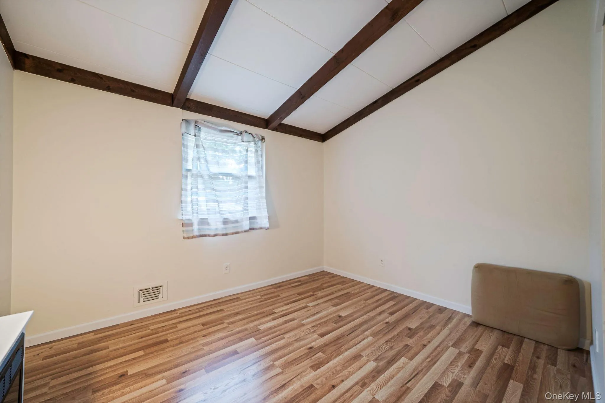16 Lodge Lane, Brookhaven, NY, 3 Bedrooms Bedrooms, 7 Rooms Rooms,1 BathroomBathrooms,Residential,For Rent,Lodge,0,1016432 16 Lodge Lane, Brookhaven, NY, 3 Bedrooms Bedrooms, 7 Rooms Rooms,1 BathroomBathrooms,Residential,For Rent,Lodge,0,1016432