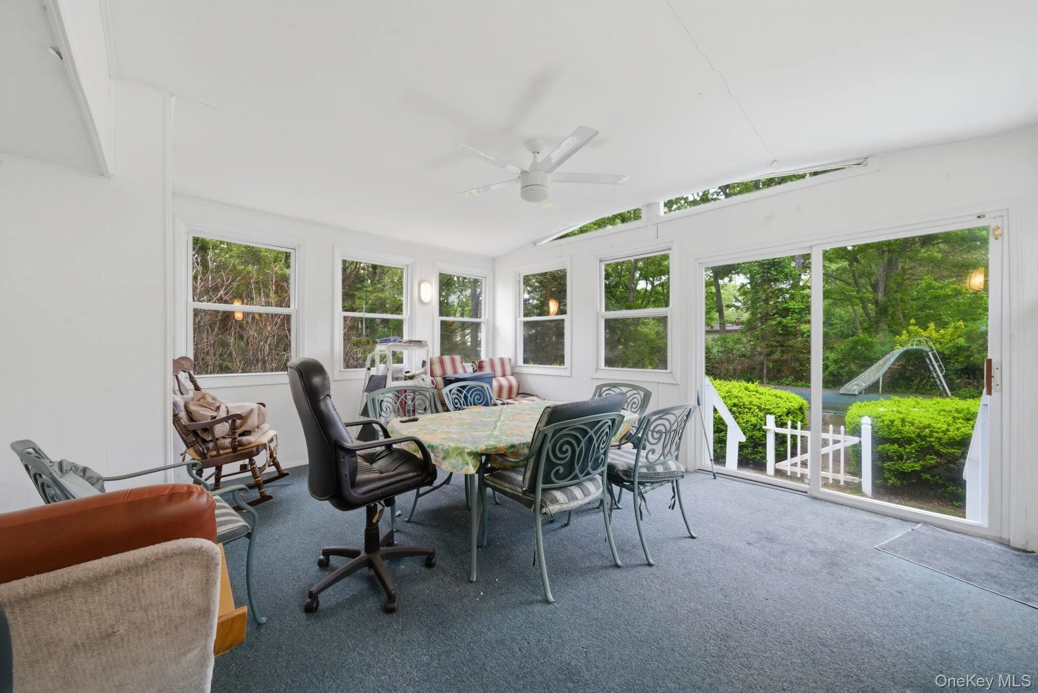 16 Lodge Lane, Brookhaven, NY, 3 Bedrooms Bedrooms, 7 Rooms Rooms,1 BathroomBathrooms,Residential,For Rent,Lodge,0,1016432 16 Lodge Lane, Brookhaven, NY, 3 Bedrooms Bedrooms, 7 Rooms Rooms,1 BathroomBathrooms,Residential,For Rent,Lodge,0,1016432